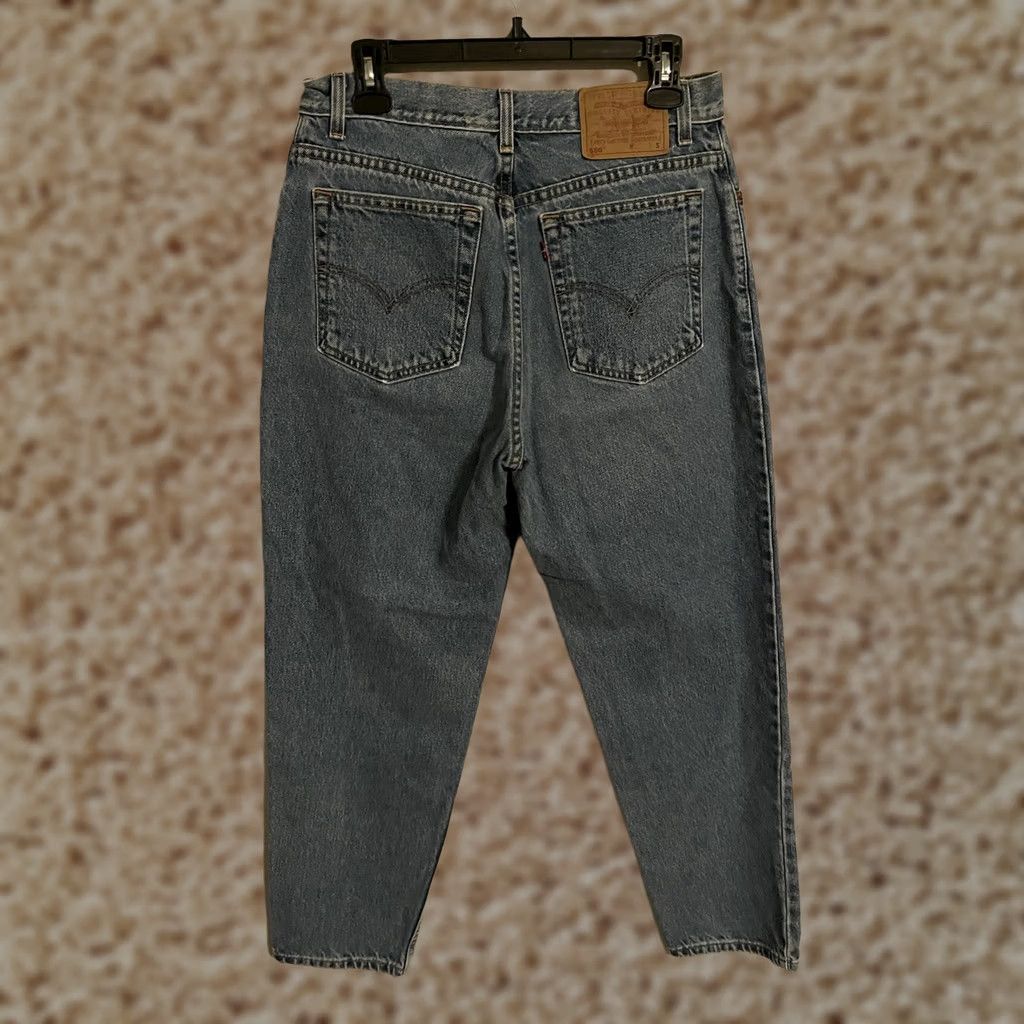 Levi's VINTAGE Levi's 550 Jeans Light Wash High Rise Denim Womens 12 Mis S 31x29 Size 34" / US 12 / IT 48 - 1 Thumbnail