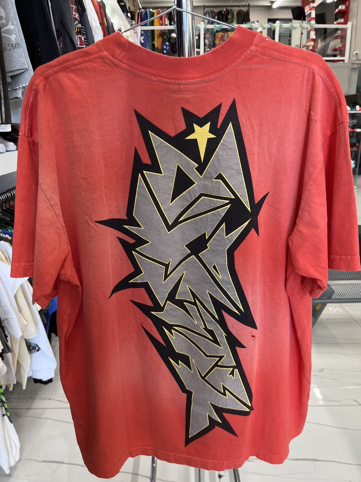 HELLSTAR Red Crack Print T Shirt Size US XL / EU 56 / 4 - 2 Thumbnail