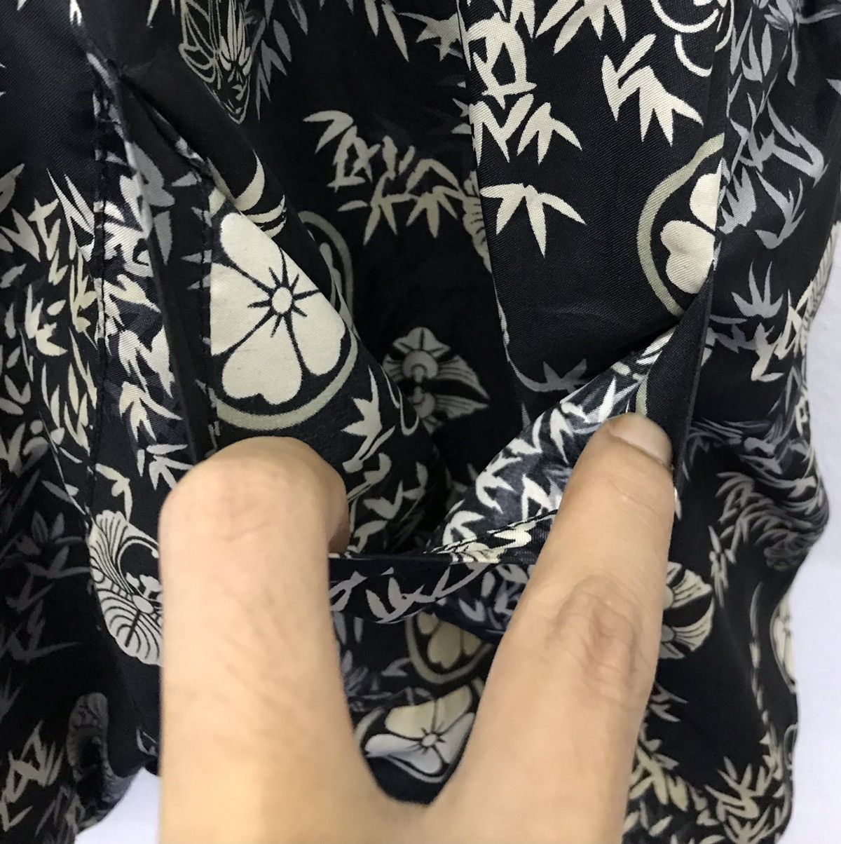 Japanese Brand × Vintage Vintage Japanese Brand Kimono Size US L / EU 52-54 / 3 - 5 Thumbnail