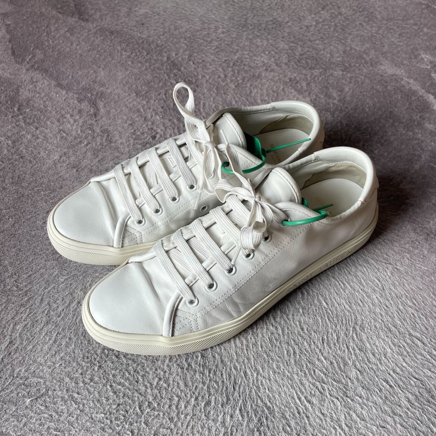 Saint Laurent Paris Saint Laurent Paris White Lowtop Sneakers 41 Men Size US 8.5 / EU 41-42 - 1 Thumbnail