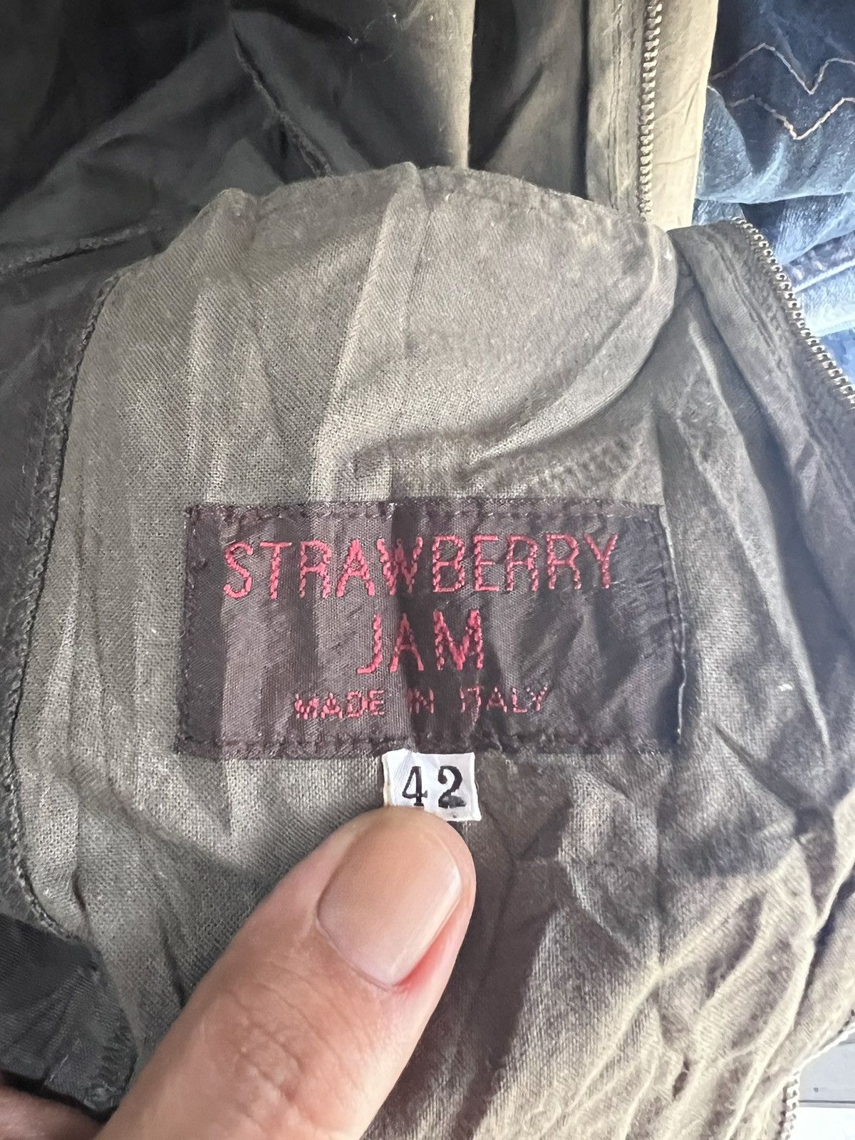 Strawberry 🔥Made in Italy Strawberry Jam Zipper Jacket Size S / US 4 / IT 40 - 11 Thumbnail