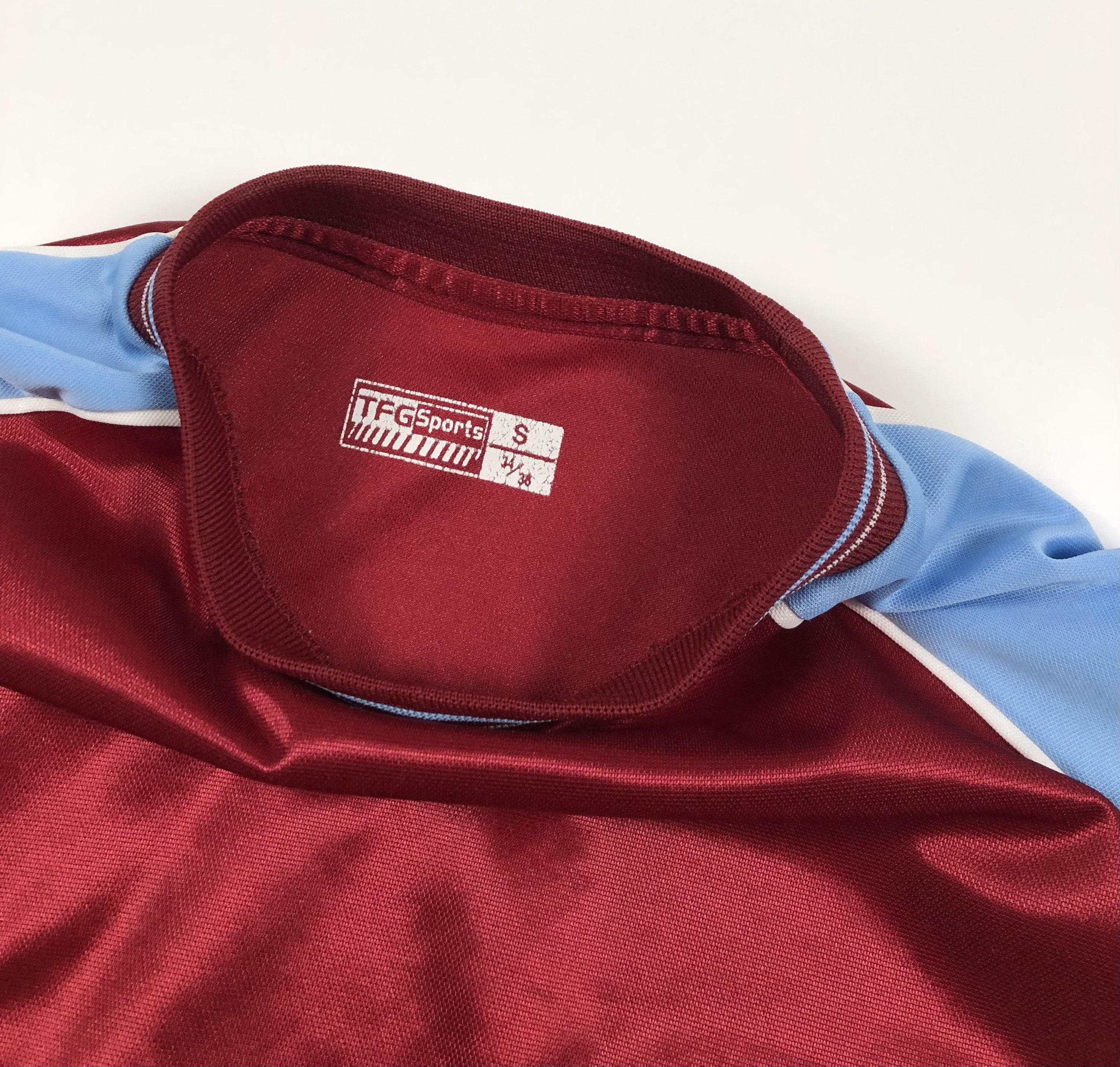 Vintage TFG Scunthorpe United 2003-2004 Home Soccer Jersey Size US S / EU 44-46 / 1 - 5 Thumbnail