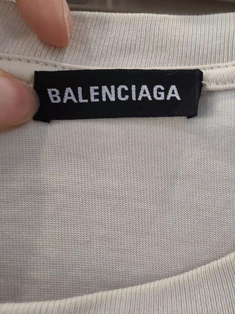 Balenciaga Balenciaga Beige short-sleeved T-shirt 2505-Nextarrow Size US M / EU 48-50 / 2 - 2 Thumbnail