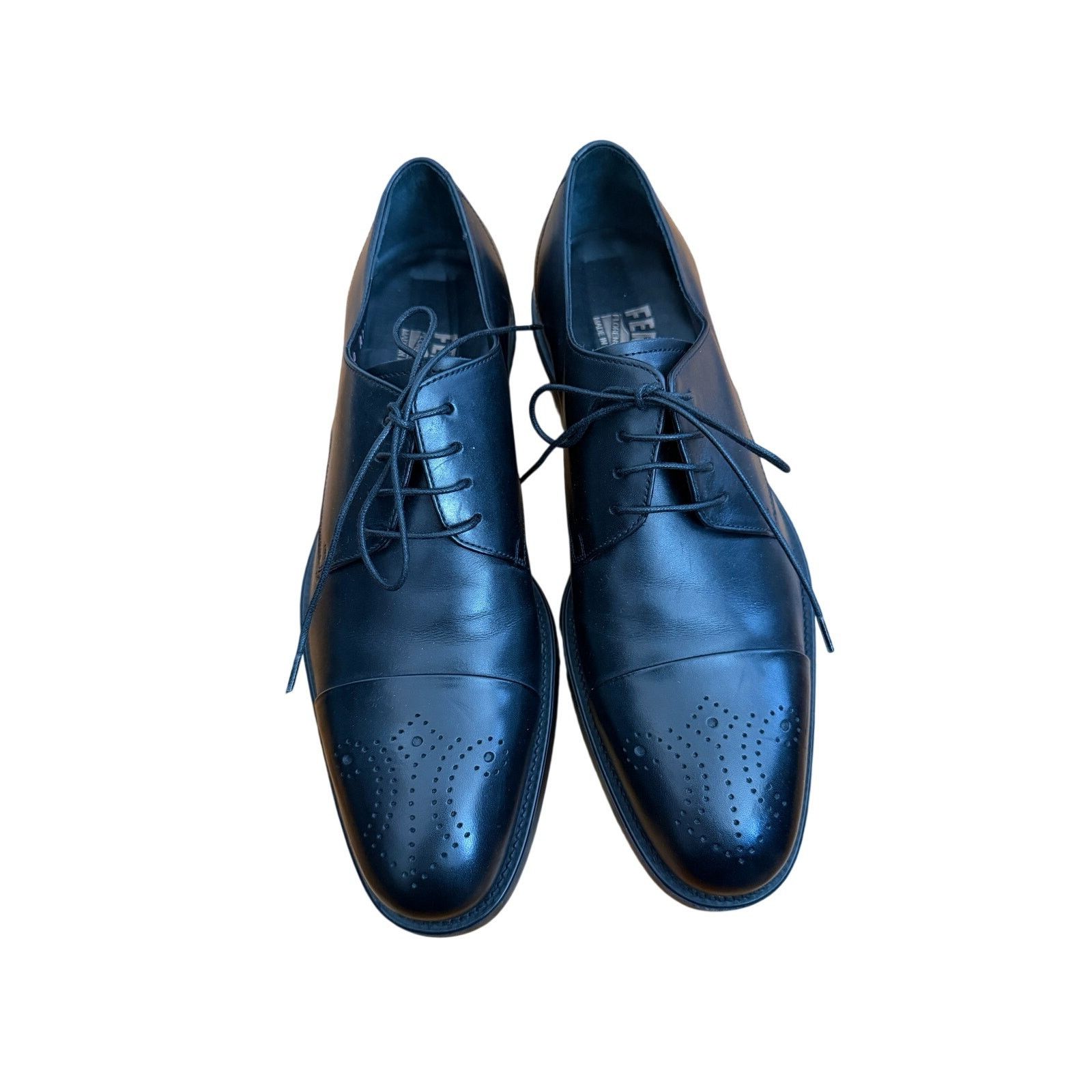 Salvatore Ferragamo Salvatore Ferragamo Like New Men's Black Leather Oxford Size US 7 / EU 40 - 1 Thumbnail