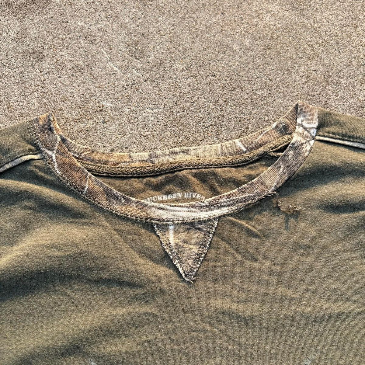 Realtree RealTree Embossed Logo Long Sleeve Tee Faded Size US L / EU 52-54 / 3 - 4 Thumbnail
