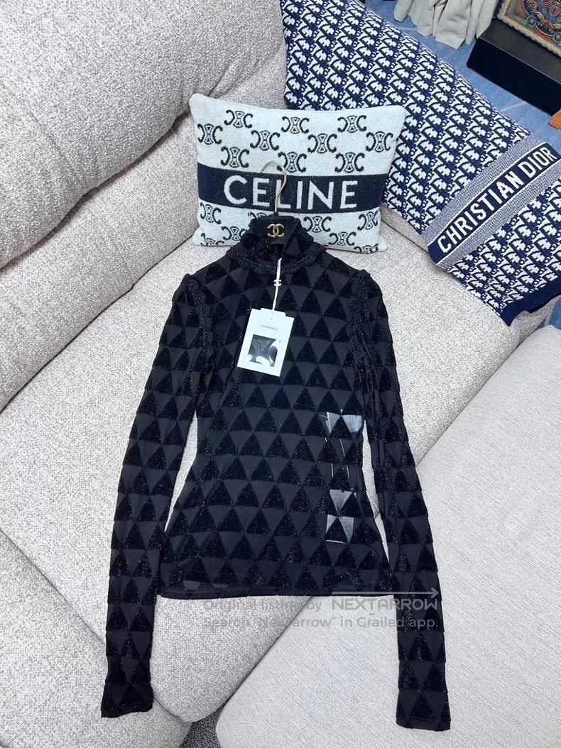 Chanel Chanel Hidden diamond plaid glitter undershirt Size XS / US 0-2 / IT 36-38 - 2 Thumbnail