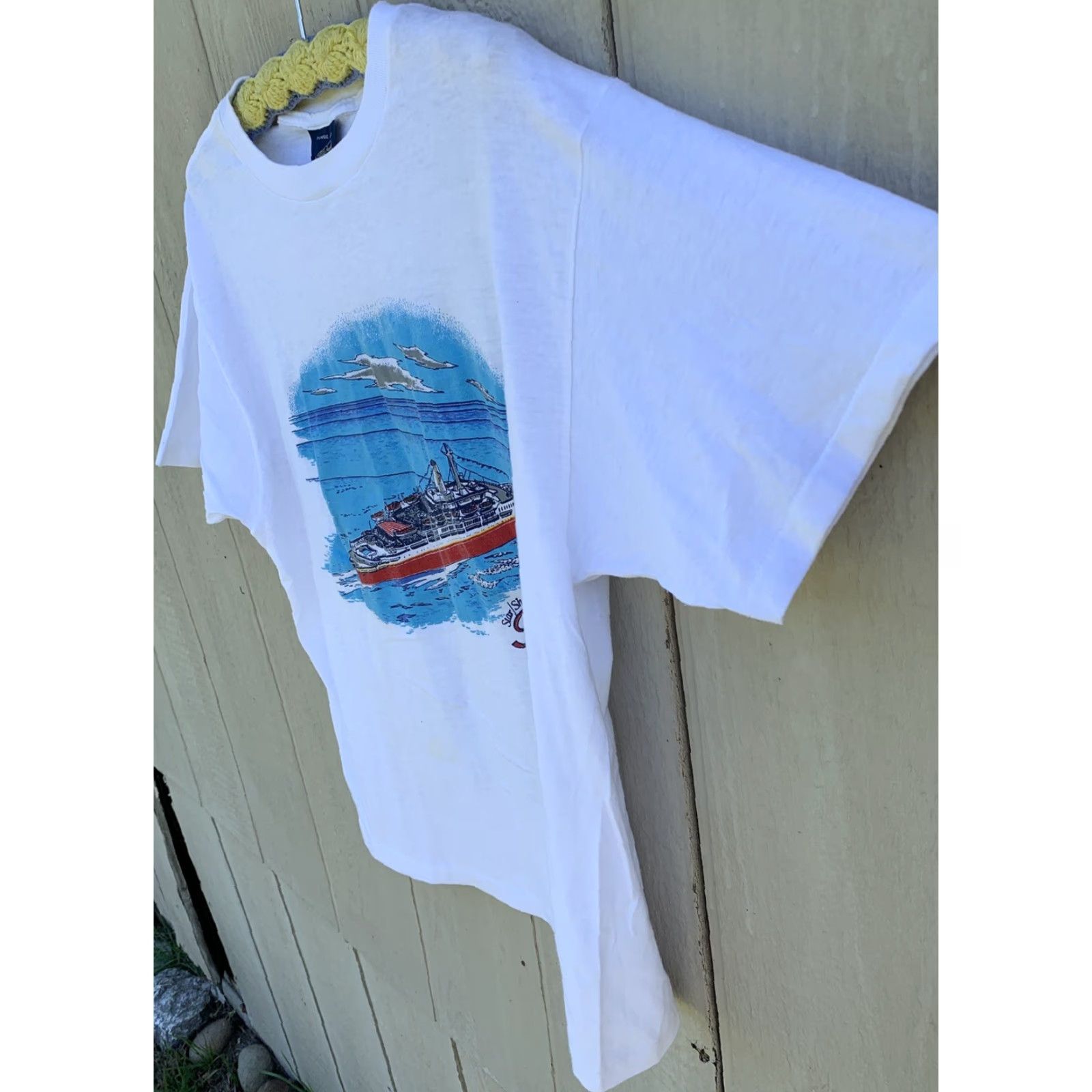 Vintage VINTAGE Sneakers T-Shirt, Star Ship Royal graphic tee, 80s, XL, White, Men, Short Sleeve, Single Stitch, Cotton/Polyester Blend, Made in USA Size US XL / EU 56 / 4 - 6 Thumbnail