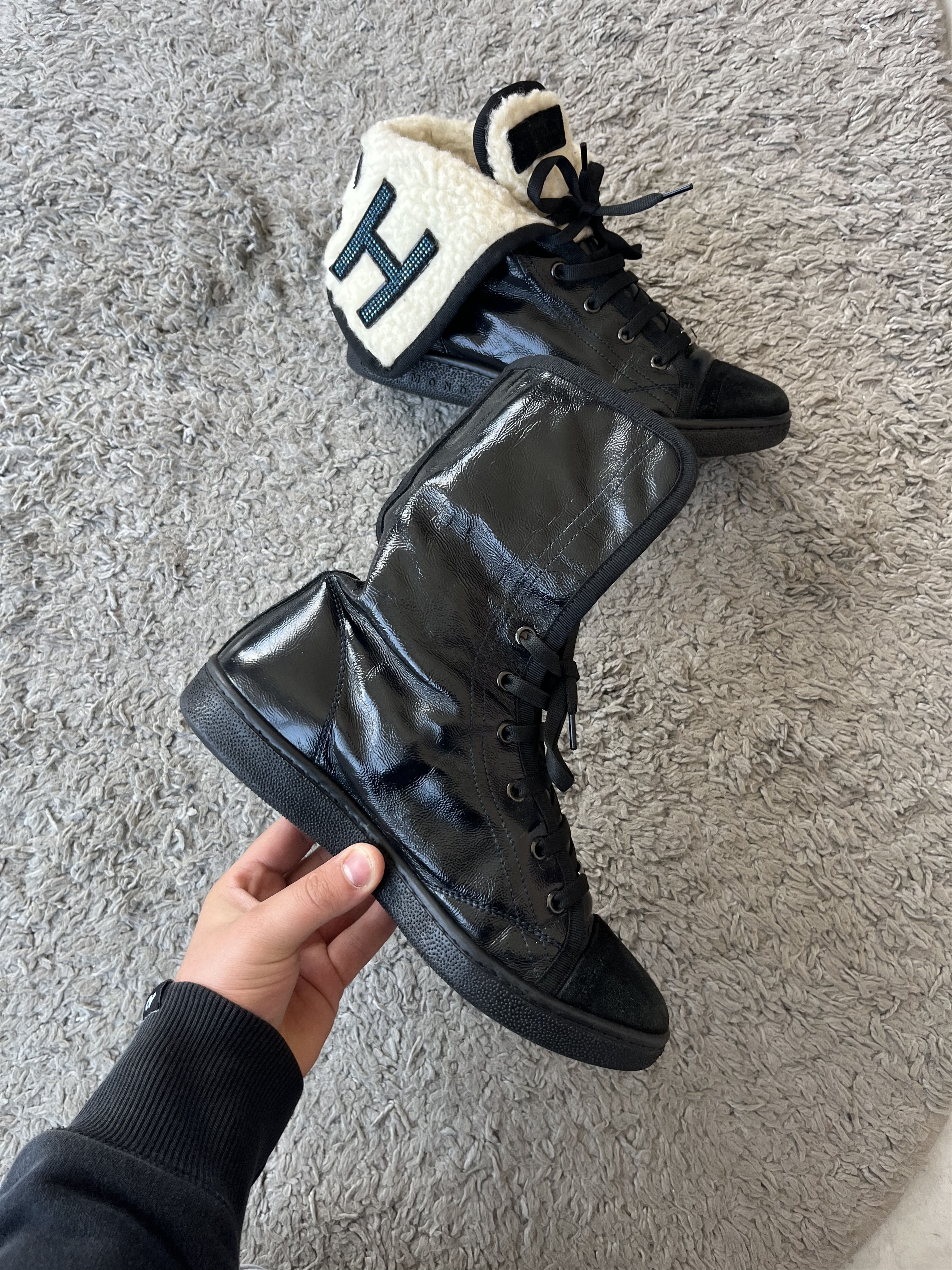 John Richmond JOHN RICHMOND Vintage Shoes Big Logo Black/White Size US 8 / IT 38 - 9 Thumbnail