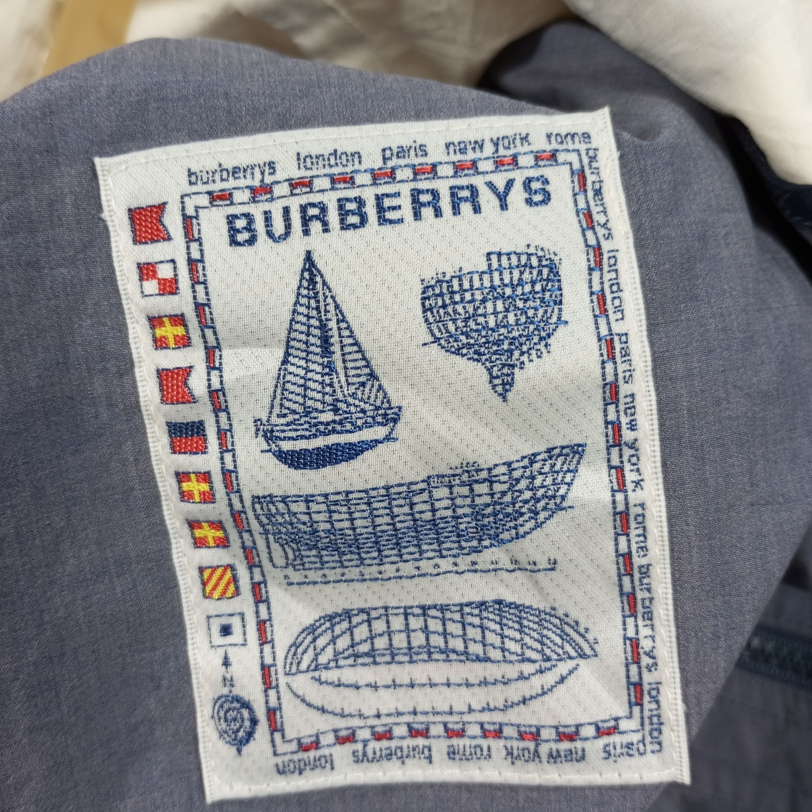 Burberry × Vintage Burberrys Skulls Design Custom Art Windbreaker Jacket Size US L / EU 52-54 / 3 - 13 Thumbnail