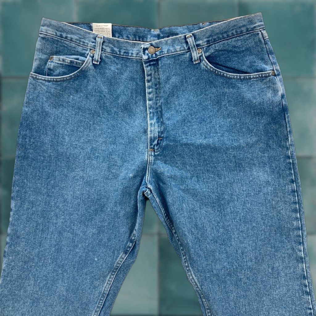 Wrangler Wrangler Jeans 5 Star Relaxed Medium Blue Denim Straight Leg Mens 40x30 Straight Leg Jeans Denim Blue Color 5 Star Premium Denim Mens Size US 40 / EU 56 - 1 Thumbnail