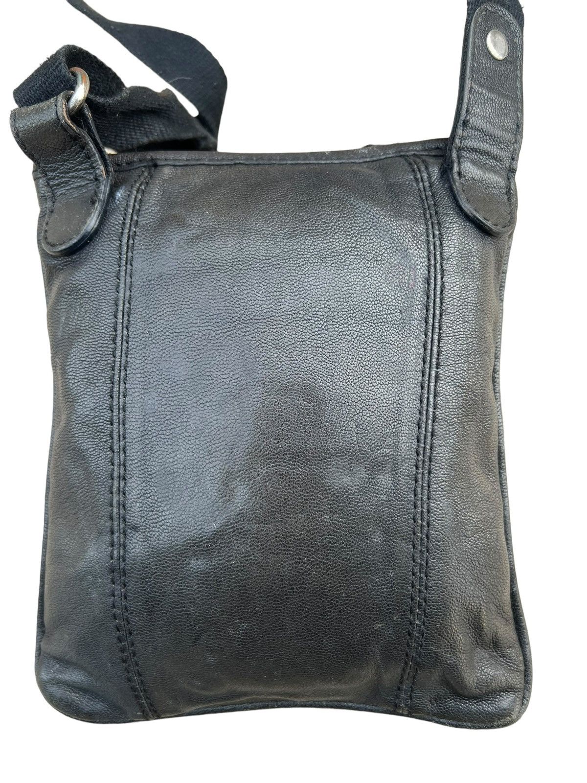 Juicy Couture Jeans Vintage Juicy Couture Patina Goat Leather Mini Bag Size ONE SIZE - 7 Thumbnail