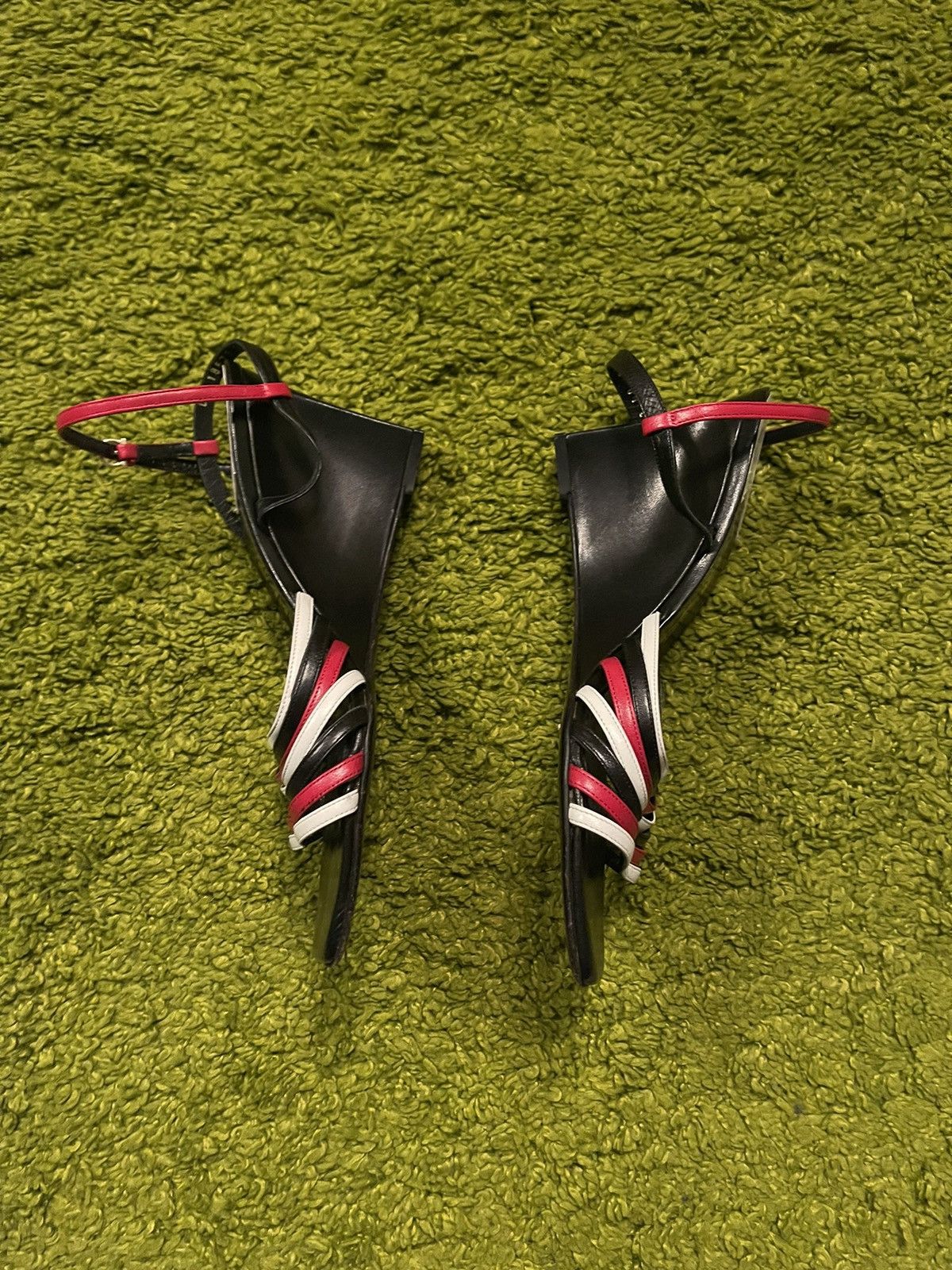 Designer × Salvatore Ferragamo Salvatore Ferragamo luxury real leather heels sandals Size US 8.5 / IT 38.5 - 4 Thumbnail