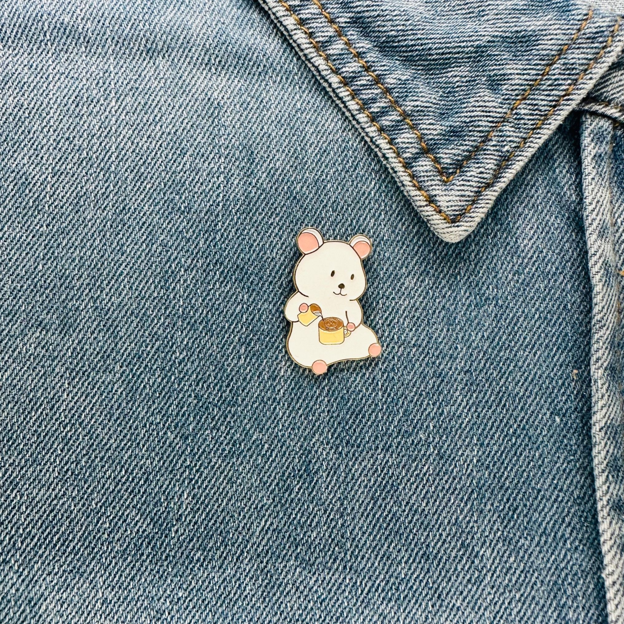 Other ⭐Enamel Pins Brooches Cartoon White Bear Drinking Coffe Badg Size ONE SIZE - 1 Thumbnail