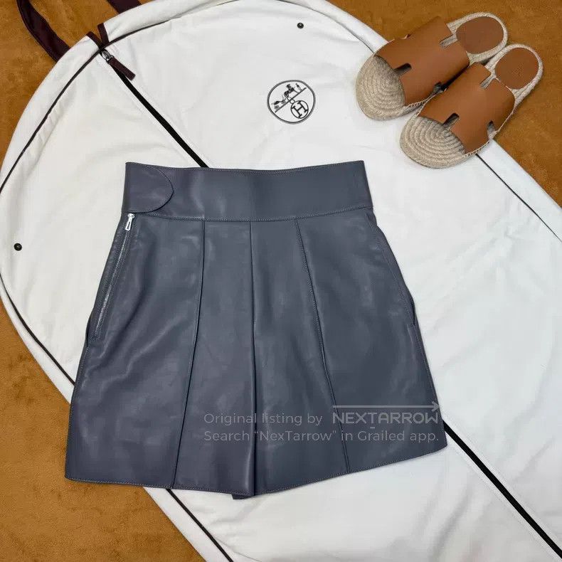 Hermes Hermes Gray Side Zip Sheepskin Short Skirt Size 42" / US 20 - 2 Thumbnail