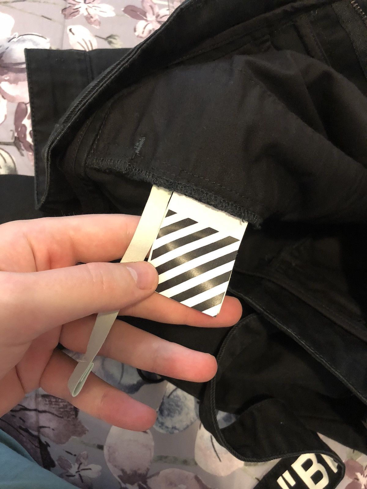 Off-White Off-White Belted Tapered Jeans 33 Size Size US 33 - 15 Thumbnail