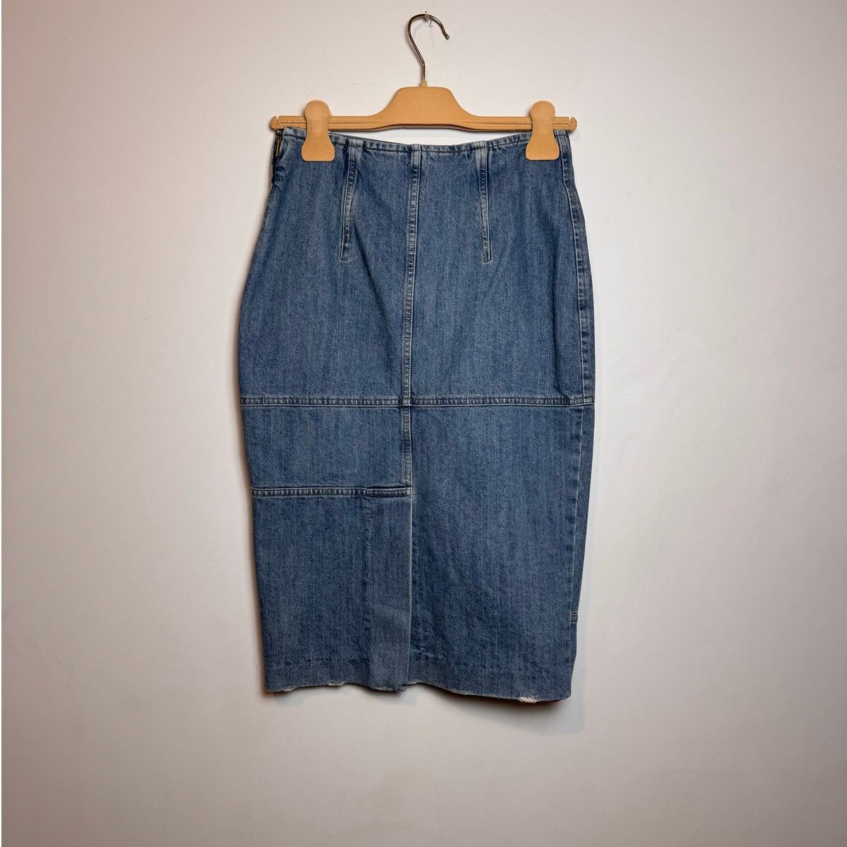 Miu Miu MIU MIU Gonna Distressed Denim Patchwork Skirt - Size 38 Size 26" / US 2 / IT 38 - 2 Thumbnail