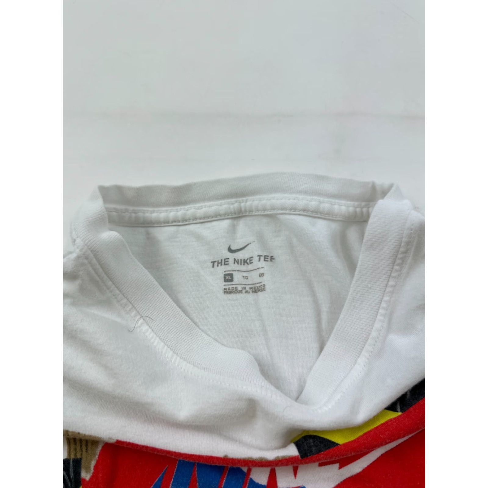 Nike Nike Shirt Mens XL White Futura Hazard Short Sleeve Crew Neck Tee Pullover Size US XL / EU 56 / 4 - 4 Thumbnail