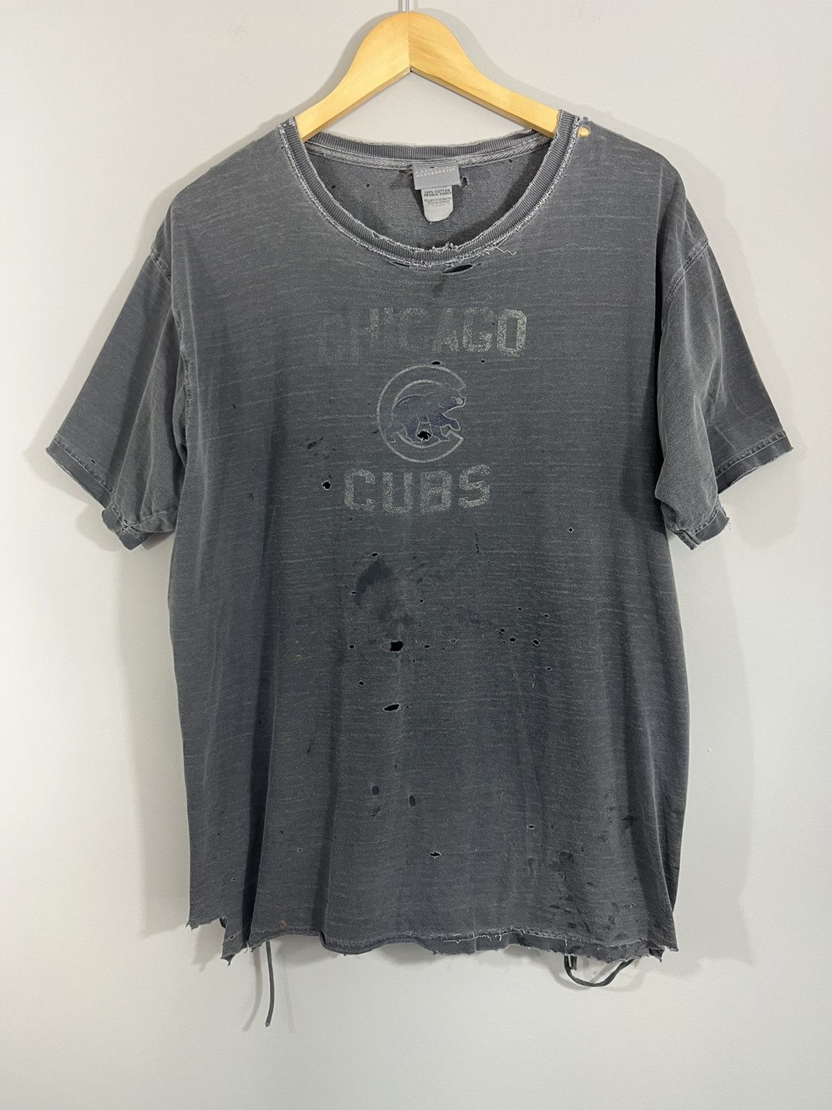 MLB Thrashed Chicago Cubs Sun Faded Baseball Tee Size US XL / EU 56 / 4 - 1 Thumbnail
