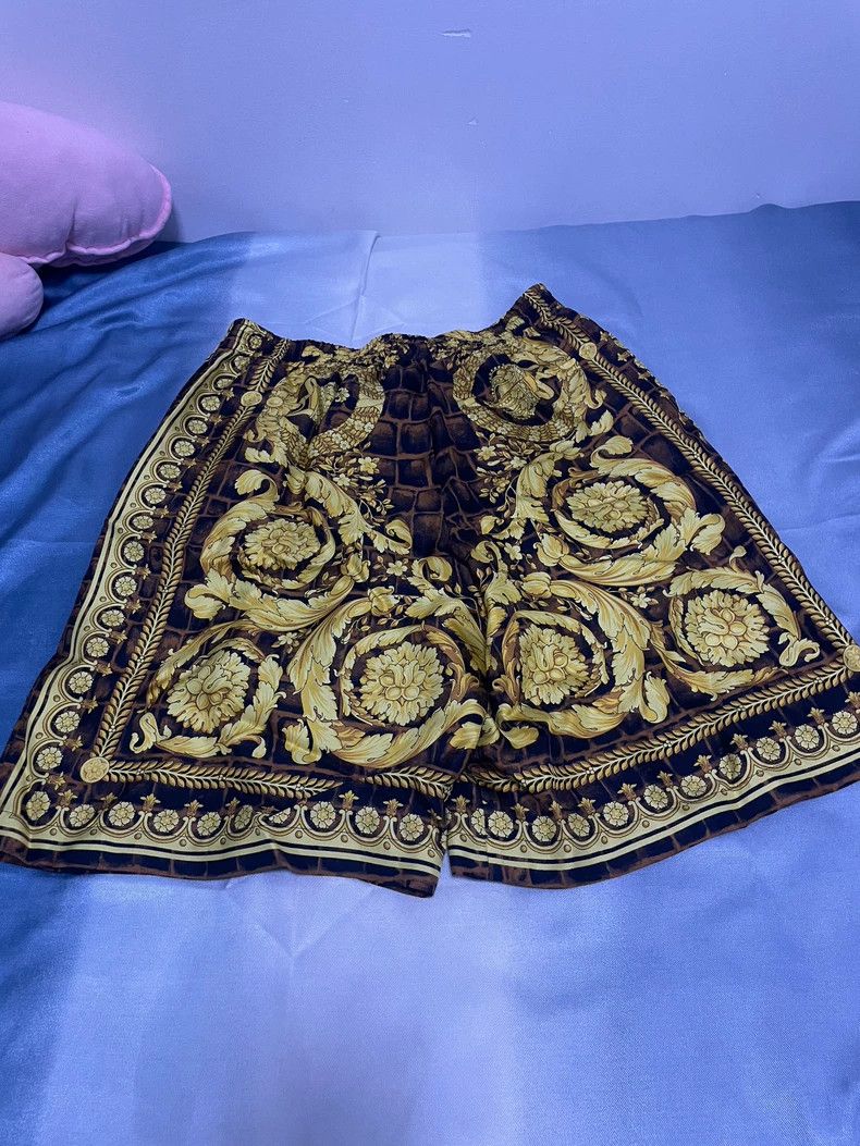 Versace Versace Black printed short sleeves Size US 28 / EU 44 - 1 Thumbnail