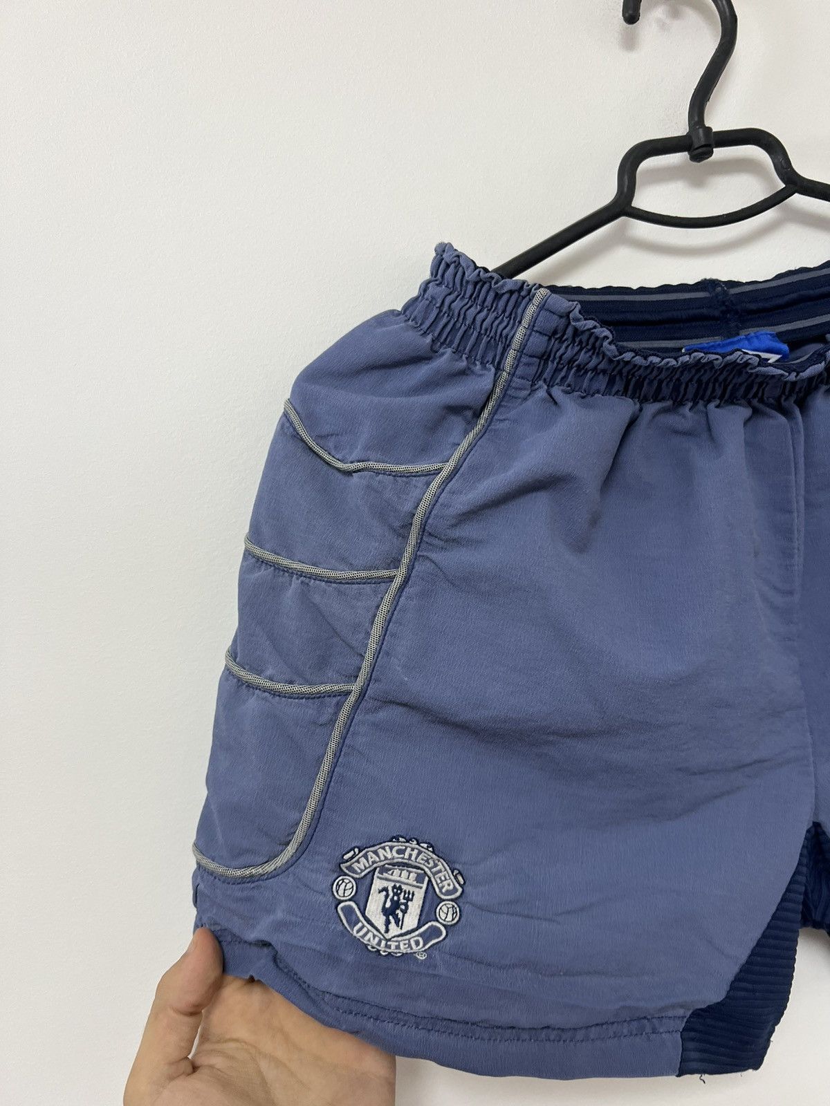 Umbro Vintage Manchester United 1999/2001 Umbro Football Shorts XS Size US 30 / EU 46 - 6 Thumbnail