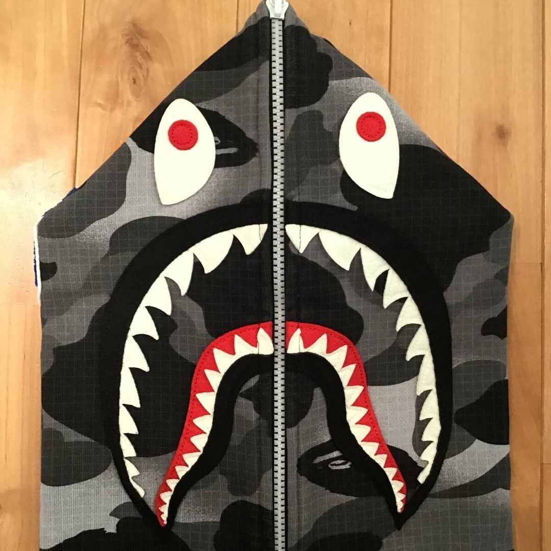 Bape 💫Glow in the dark💫 BAPE Grid camo shark full zip hoodie APE Size US M / EU 48-50 / 2 - 4 Thumbnail