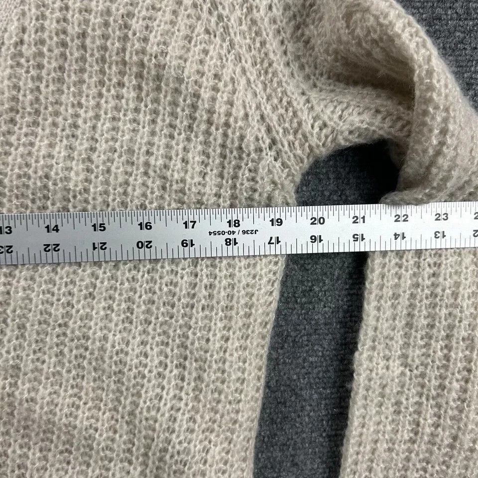 Other Kimchi Blue Cardigan Womens Small Beige Knit Sweater Acrylic Size S / US 4 / IT 40 - 3 Thumbnail