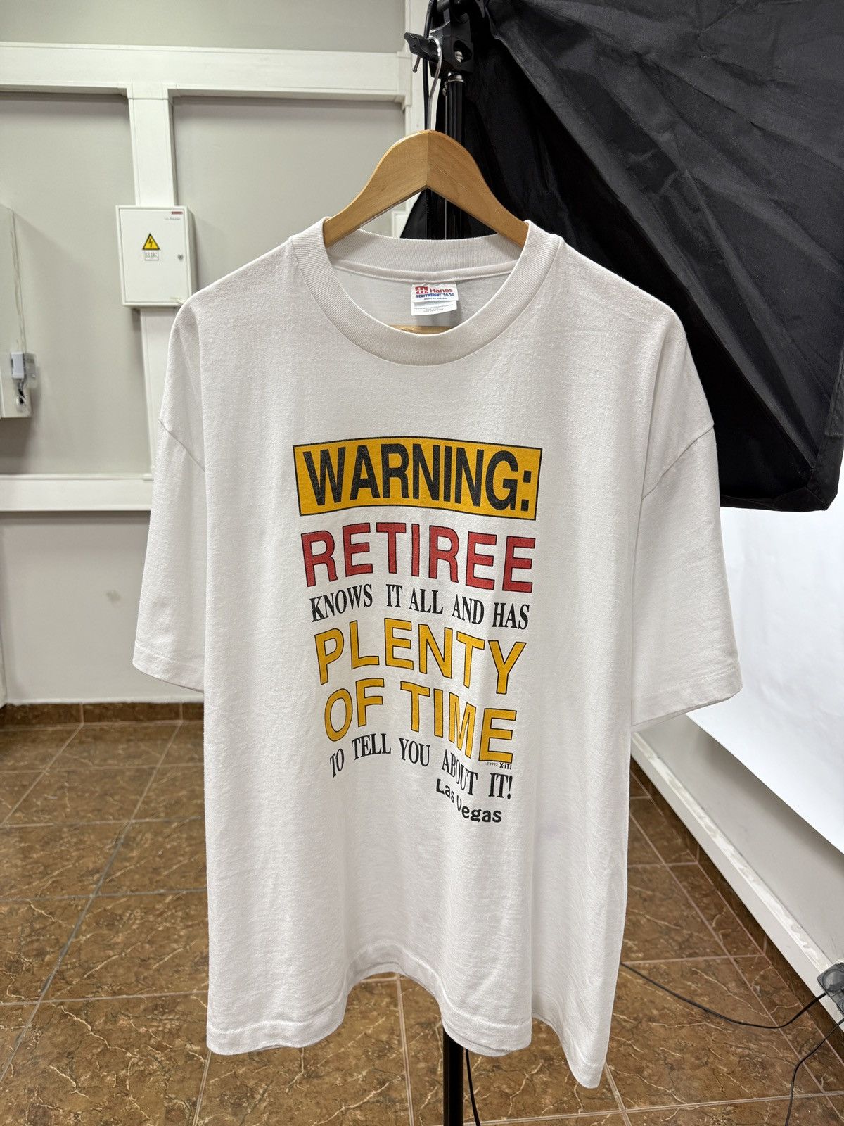 Hanes 🇺🇸 Vintage 1992 Warning Retiree Know It All And Has Plenty Te Size US XL / EU 56 / 4 - 1 Thumbnail