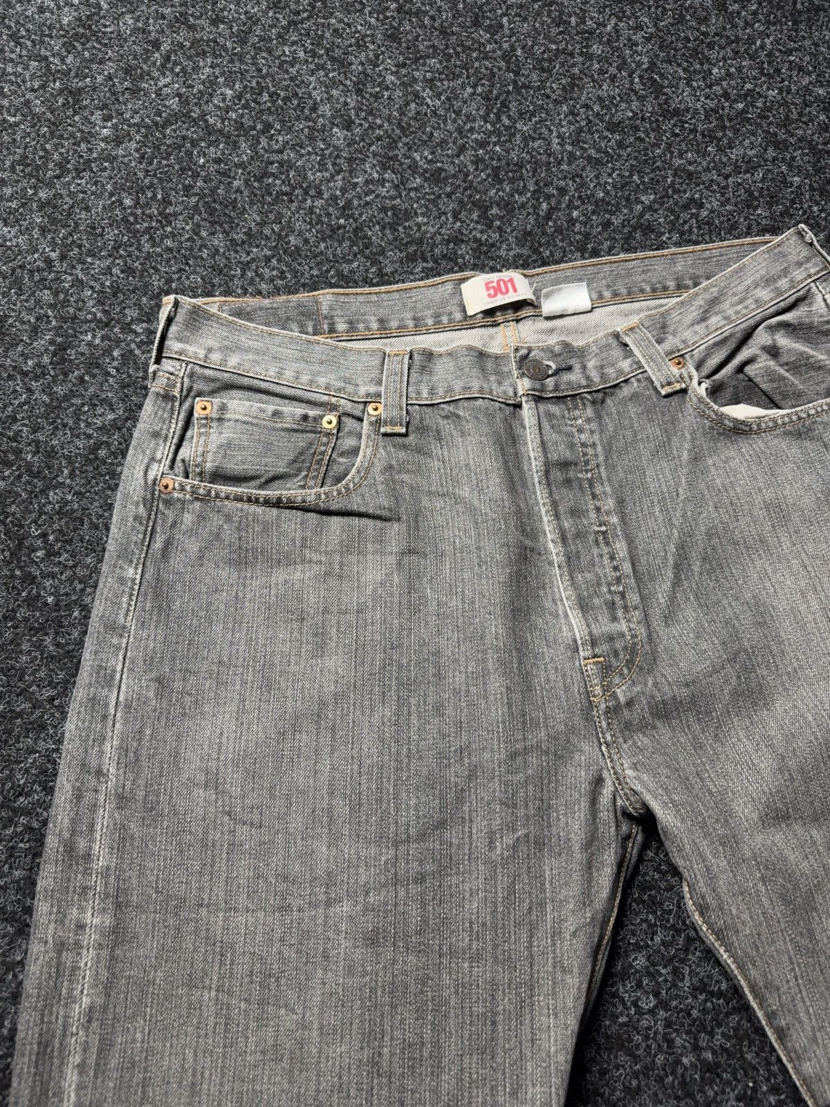 Levi's Vintage 00s Levi’s 501 Grey Wash Straight Leg Jeans LGB Y2K Size US 36 / EU 52 - 5 Thumbnail