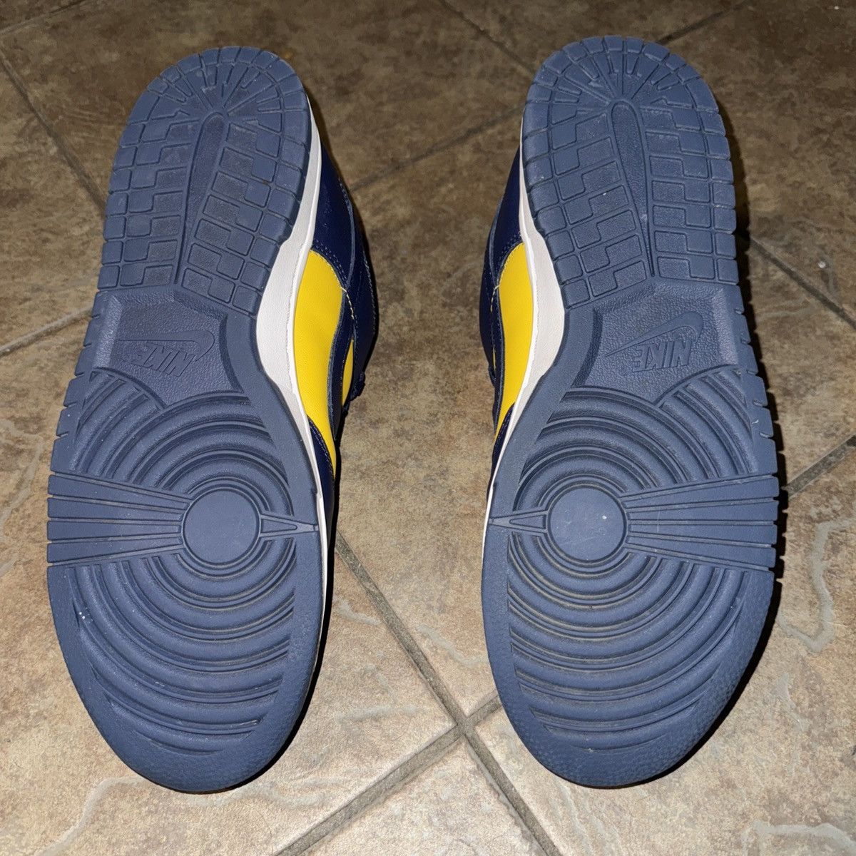 Nike Nike Dunk Low Michigan Size US 10.5 / EU 43-44 - 12 Thumbnail