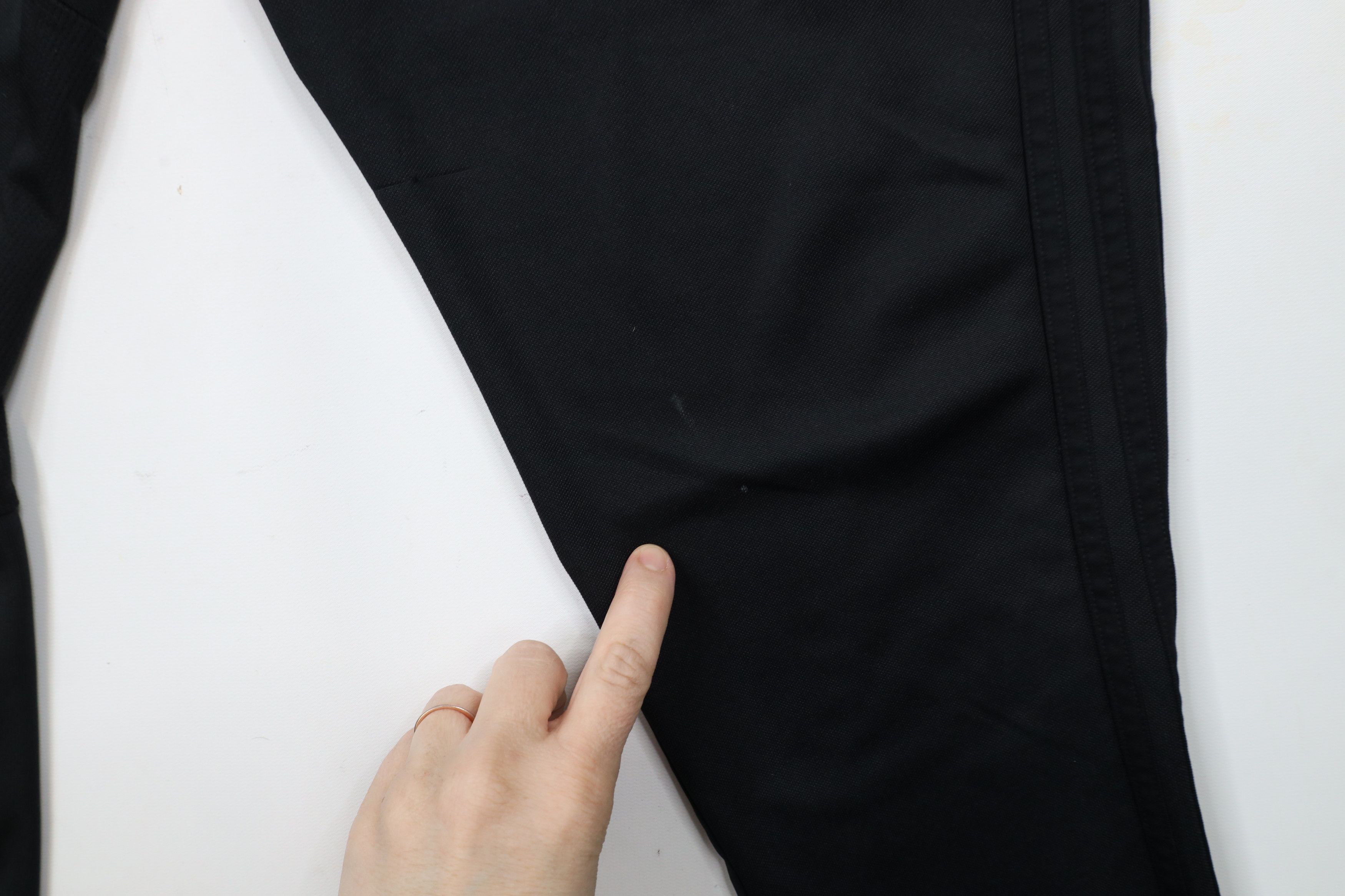 Adidas × Vintage Vintage Y2K Adidas Striped Tapered Leg Soccer Warm Up Pants Size US 38 / EU 54 - 5 Thumbnail