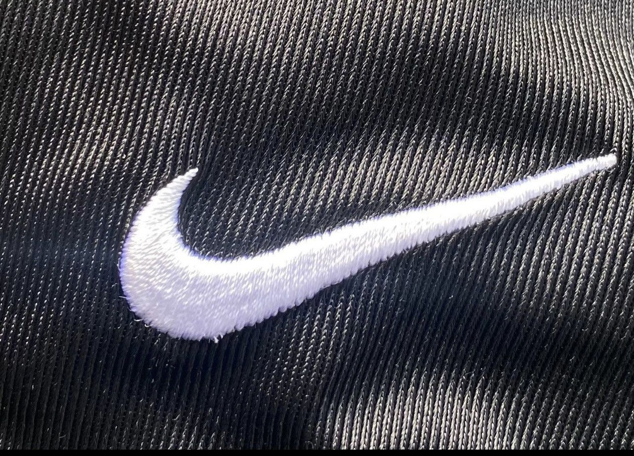 Nike Vintage Nike Team Embroidered Swoosh Football Jersey Size US M / EU 48-50 / 2 - 5 Thumbnail