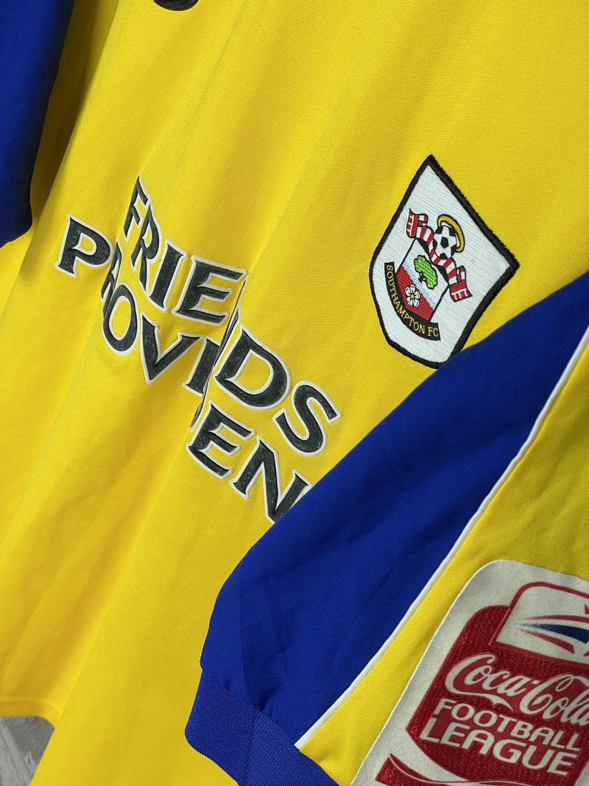 Vintage Southampton 2003 Original Away Shirt (Excellent),Mens size M Size US M / EU 48-50 / 2 - 8 Thumbnail