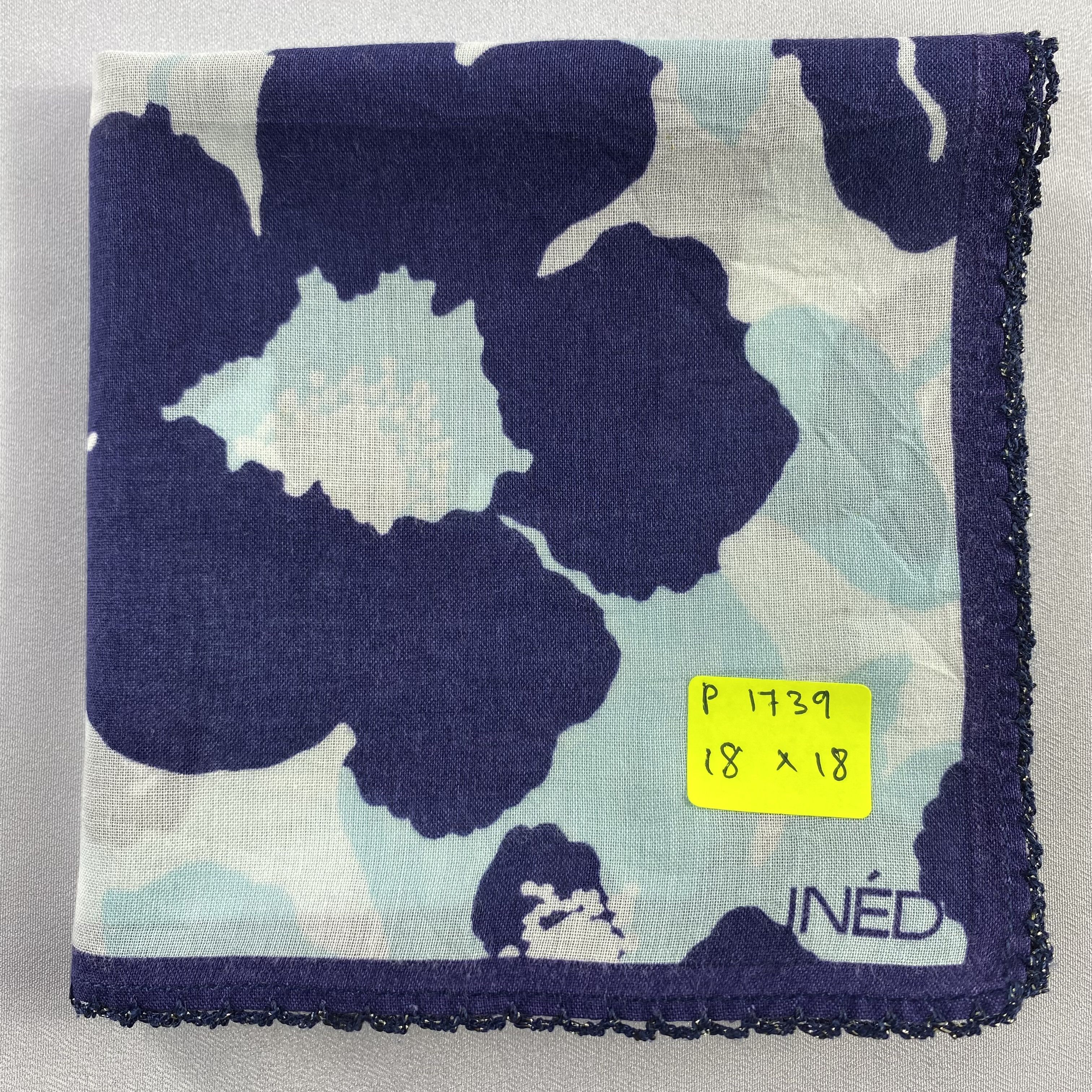 Vintage Ined Bandana/ Handkerchief / Neckerchief Size ONE SIZE - 5 Thumbnail
