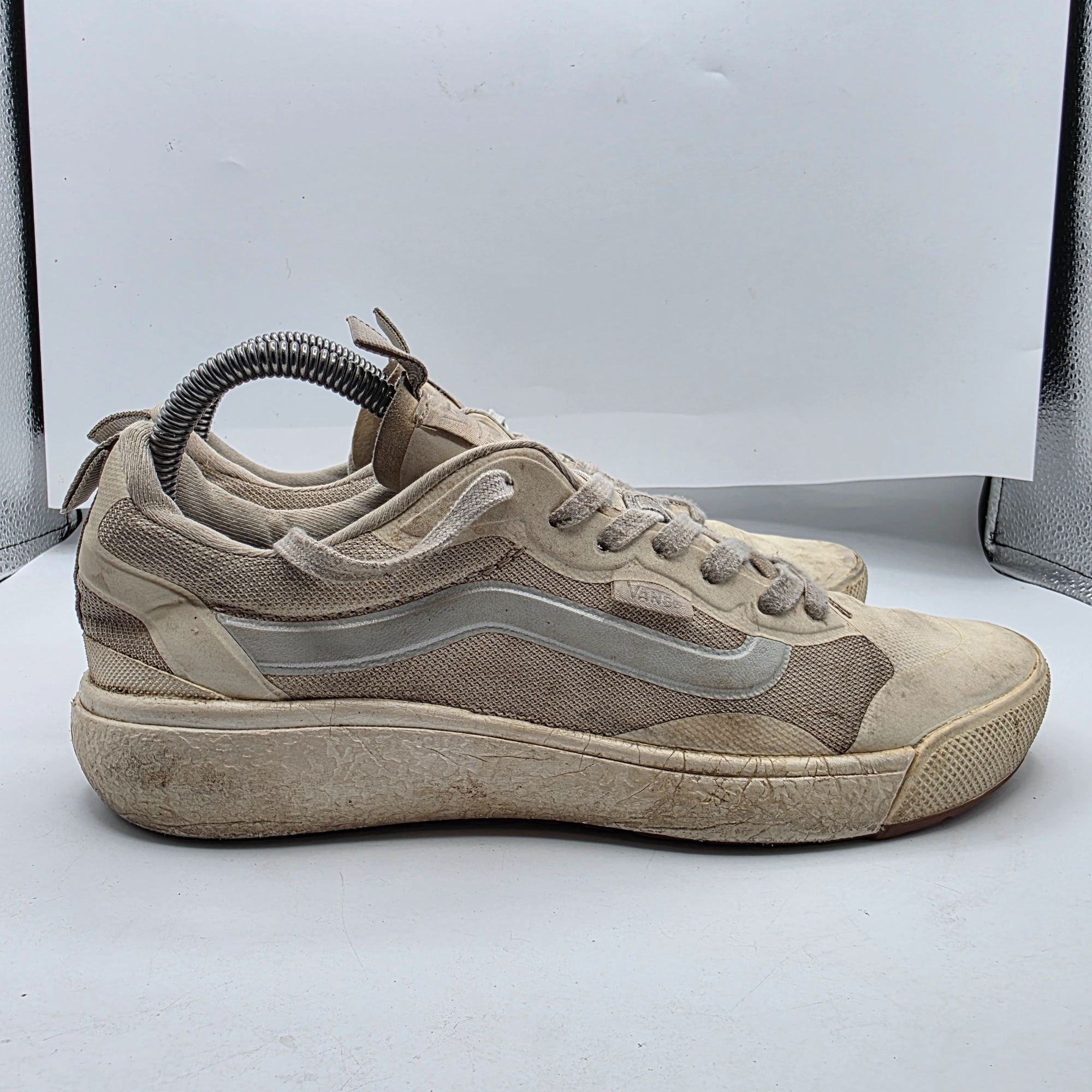Vans Vans UltraRange Exo Womens Size 8.5 White Lightweight Lace U Size US 8.5 / IT 38.5 - 12 Thumbnail