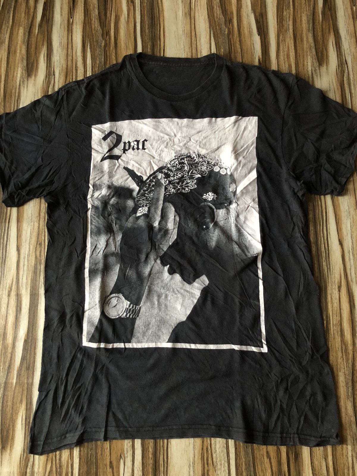Vintage Vtg 2pac shirt giving middle finger Size US M / EU 48-50 / 2 - 2 Thumbnail