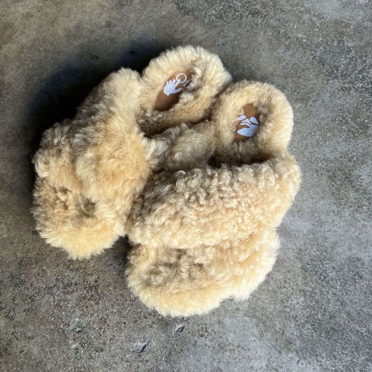 Off-White Rare Terry Fur Off White Sandals Size US 6 / IT 36 - 2 Thumbnail