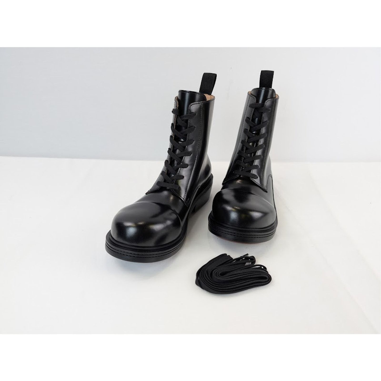 Bottega Veneta o1rshd1 Fireman Ankle Boots in Brushed Vinyl Black Size US 10 / EU 43 - 9 Thumbnail