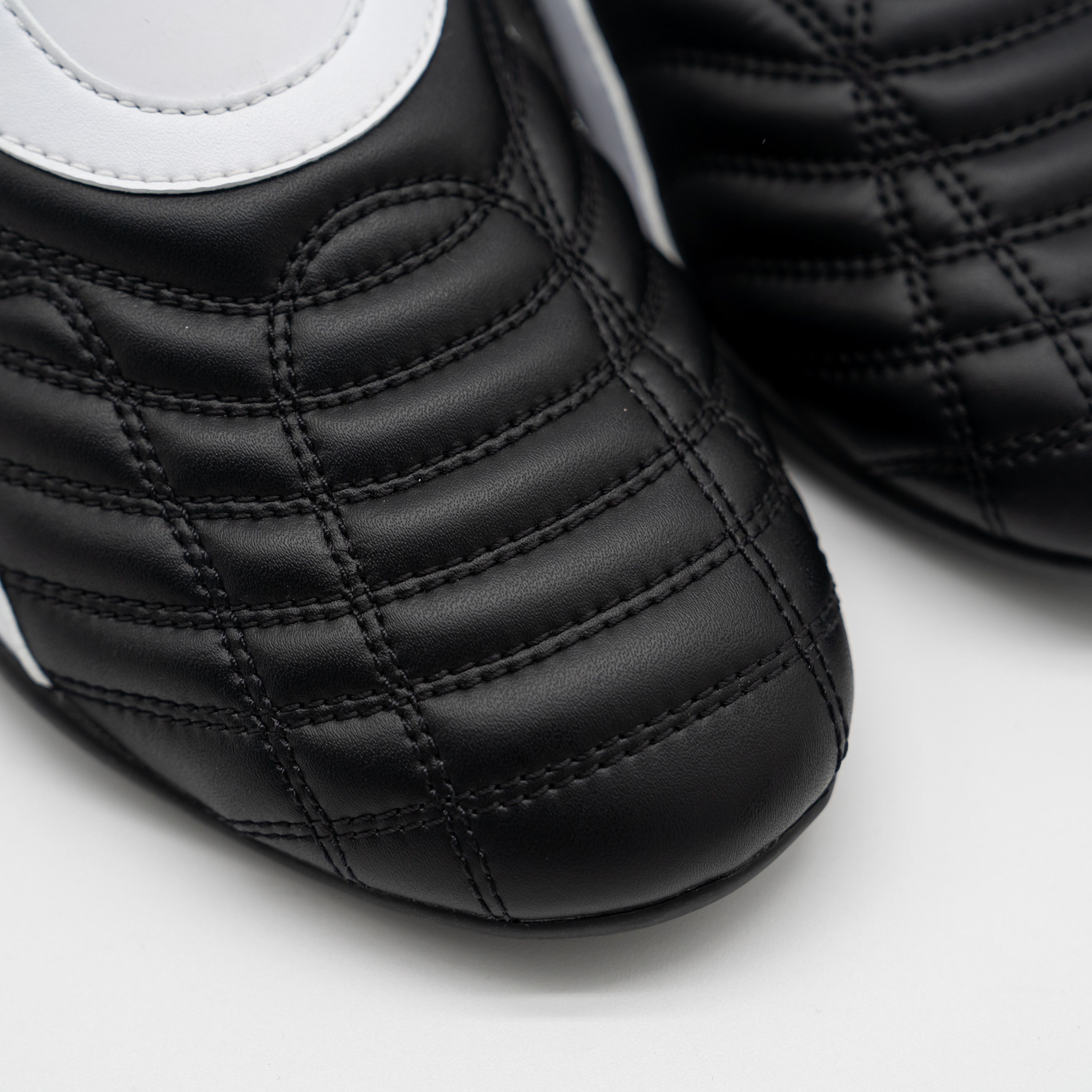 Balenciaga 44 - Balenciaga Zen Sneakers Black White Leather Size US 11 / EU 44 - 6 Thumbnail