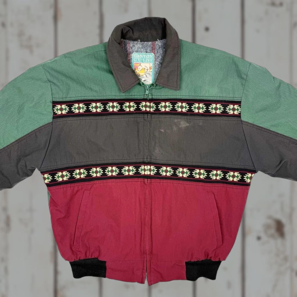Vintage VINTAGE Canyon Guide Outfitters Aztec Blanket Lined Bomber Jacket Mens XL USA Size US XL / EU 56 / 4 - 1 Thumbnail