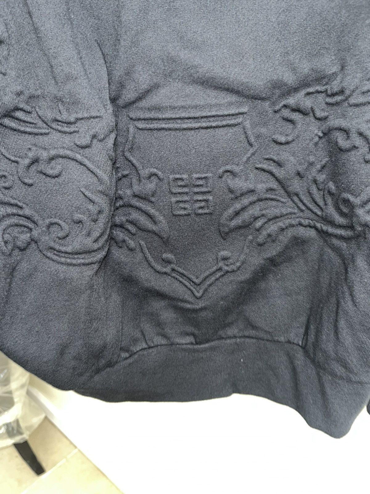 Givenchy Givenchy Embossed Logo Hoodie Sz XL Size US XL / EU 56 / 4 - 3 Thumbnail