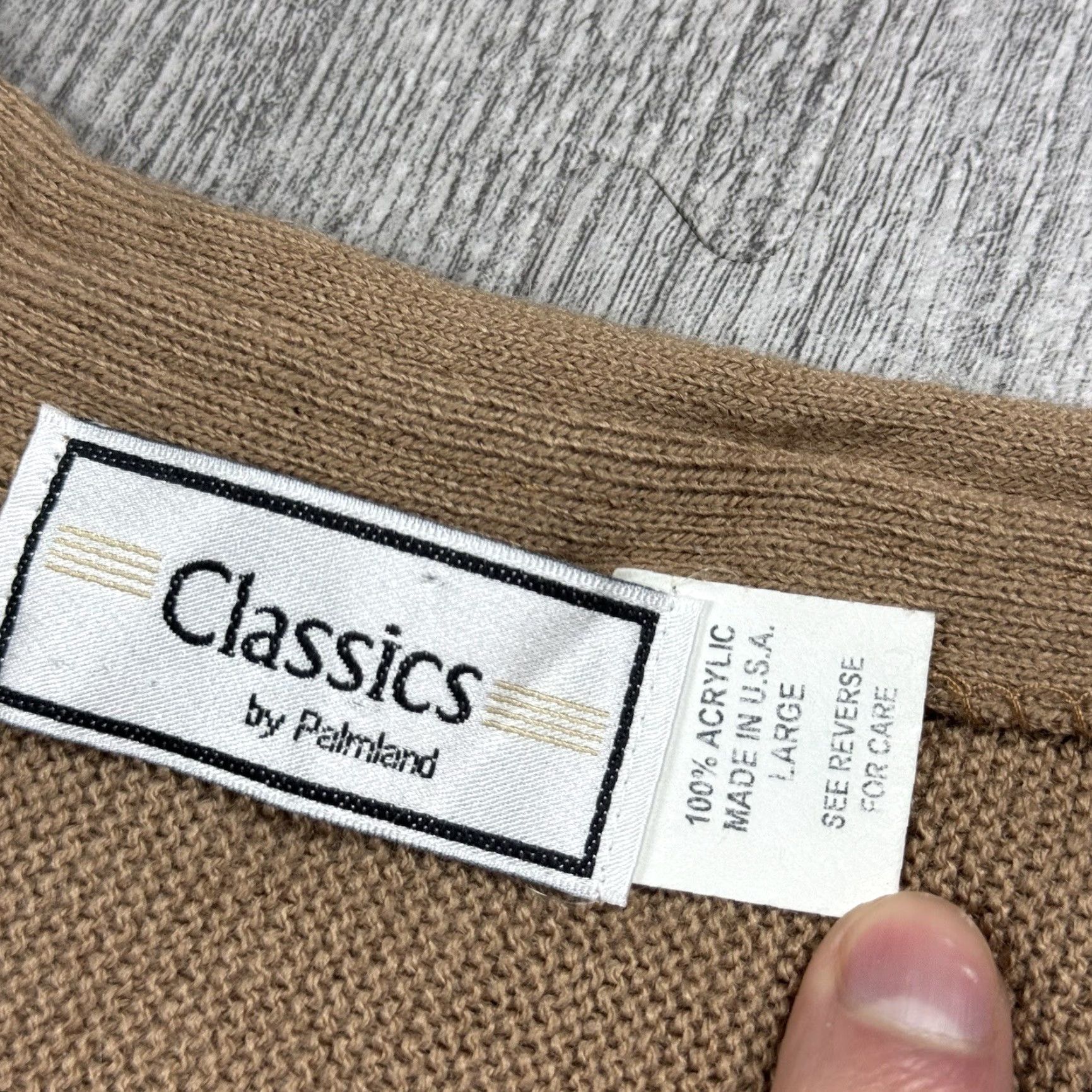 Camel VINTAGE Palm Land Camel Tan Men’s Button V-Neck Knit Cardigan L USA Made Size US L / EU 52-54 / 3 - 3 Thumbnail