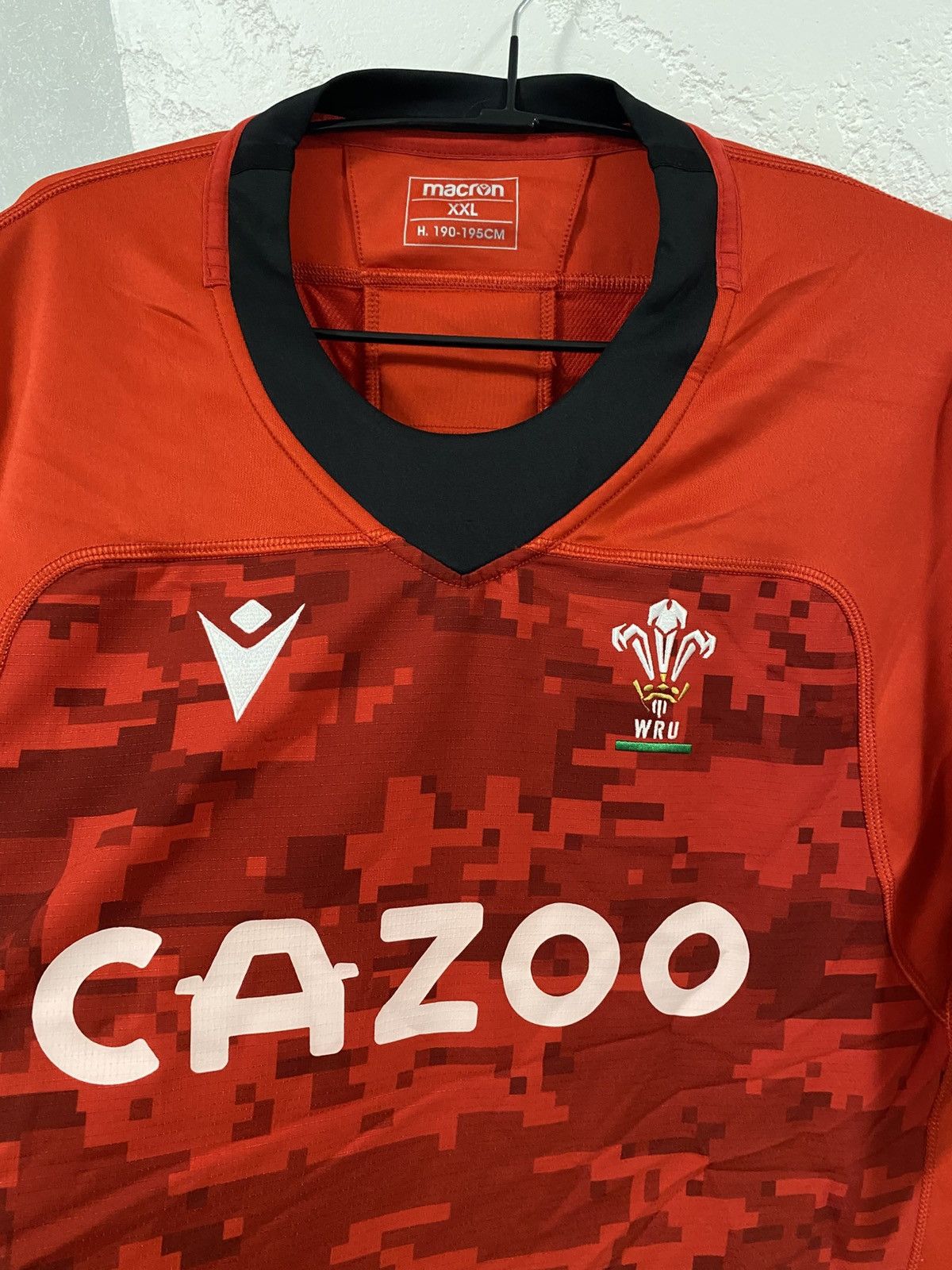 Macron 🏴󠁧󠁢󠁷󠁬󠁳󠁿 Macron WRU 2020 2021 Rugby Jersey Size: XXL Kian Hire Size US XXL / EU 58 / 5 - 2 Thumbnail