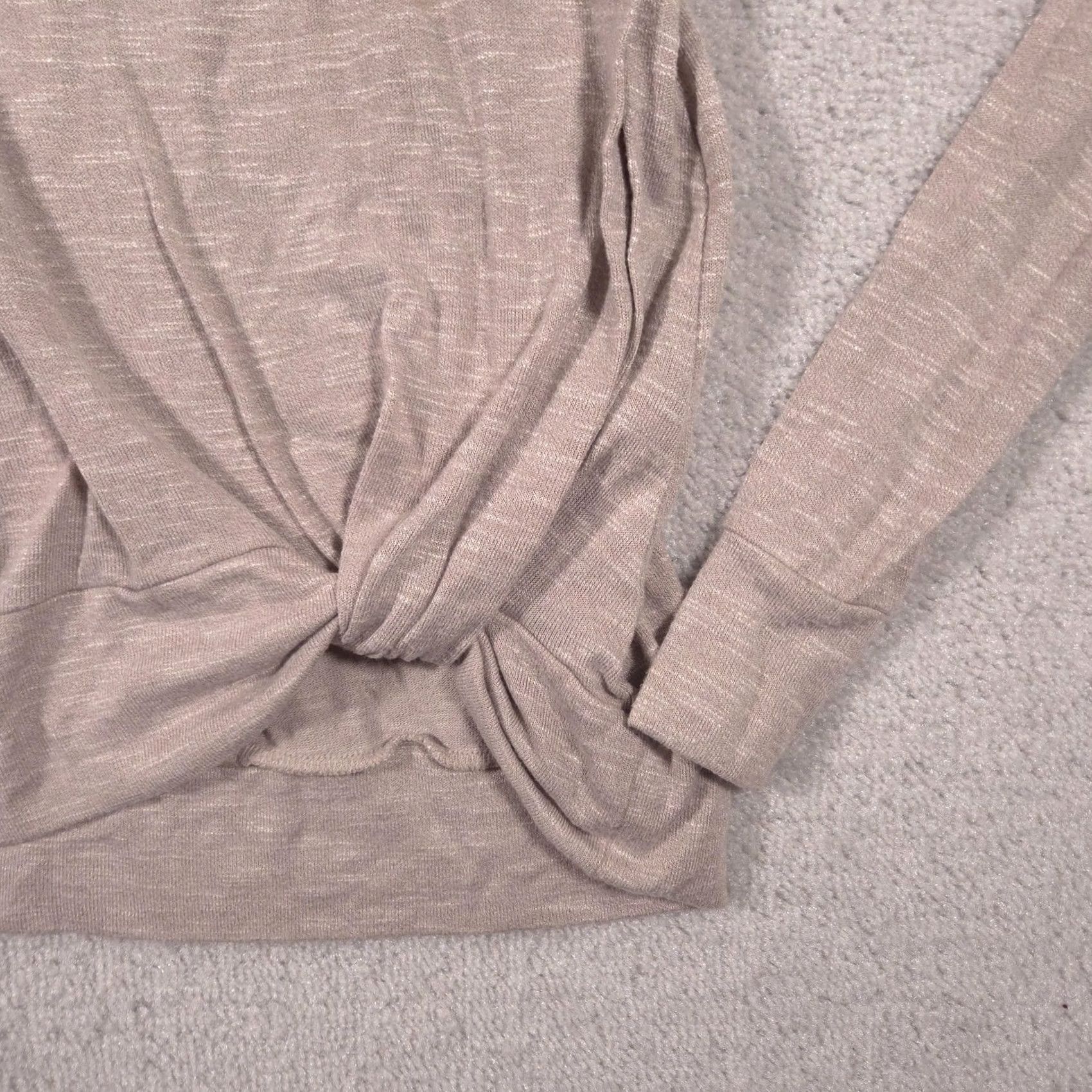 Juicy Couture Juicy Couture Shirt Womens XS Beige Twist Front Scoop Neck Long Sleeve Top Size XS / US 0-2 / IT 36-38 - 4 Thumbnail