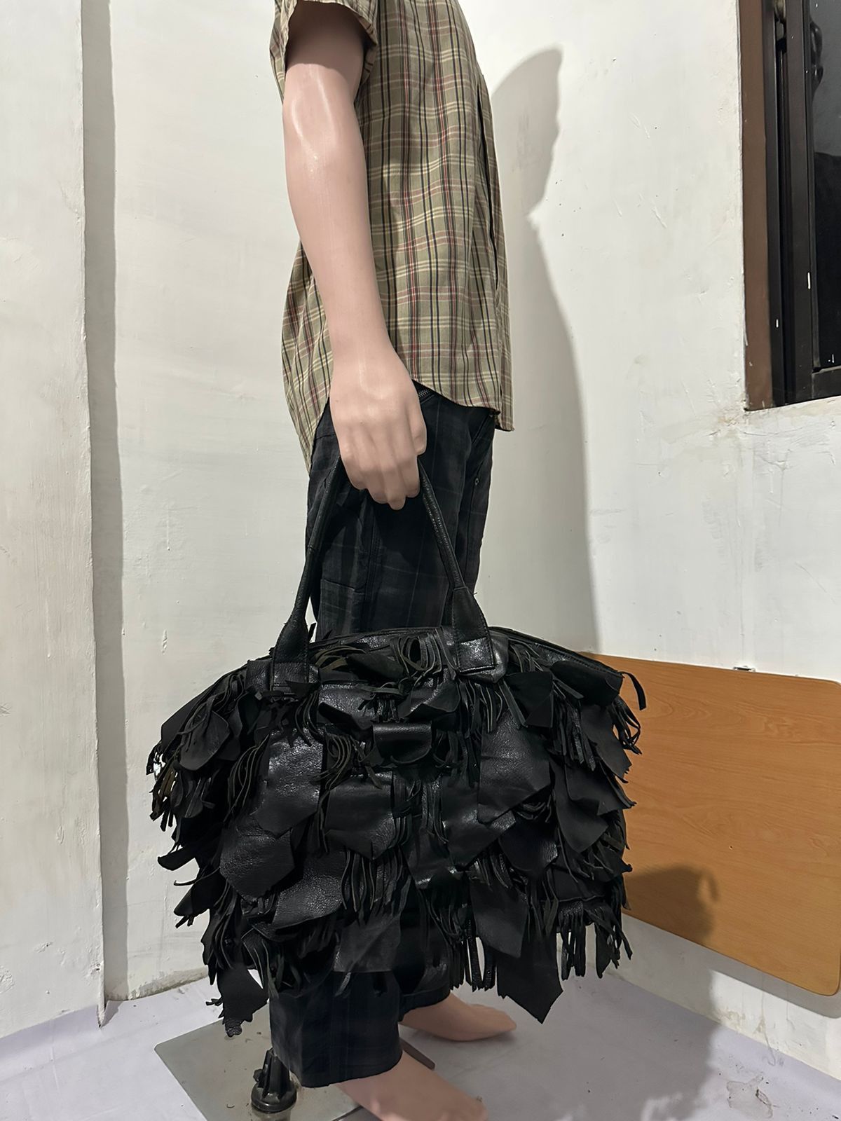 Other 🔥Beautiful design Avant Garde Style scales ruffled bag Size ONE SIZE - 4 Thumbnail