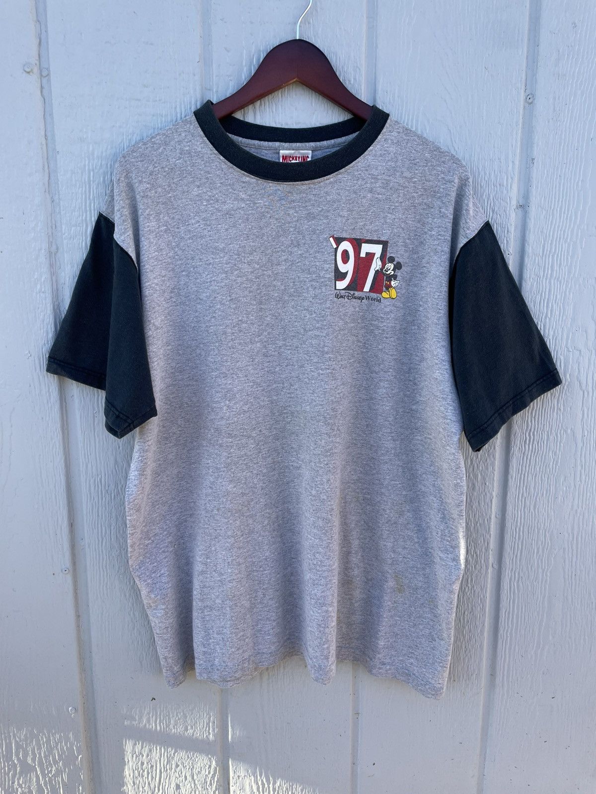 Mickey Inc Vintage 90s Mickey Inc Gray Men’s T-shirt Xl 23 X 29 Size US XL / EU 56 / 4 - 1 Thumbnail