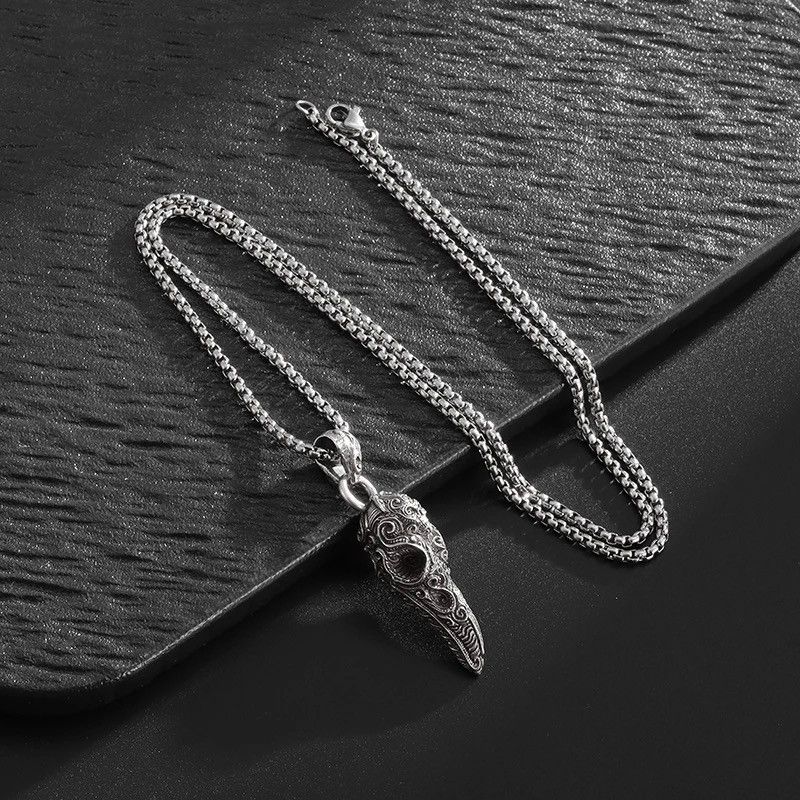Vintage Crow Skull Hell Ghost Head Demon Pendant Necklace Size ONE SIZE - 2 Thumbnail
