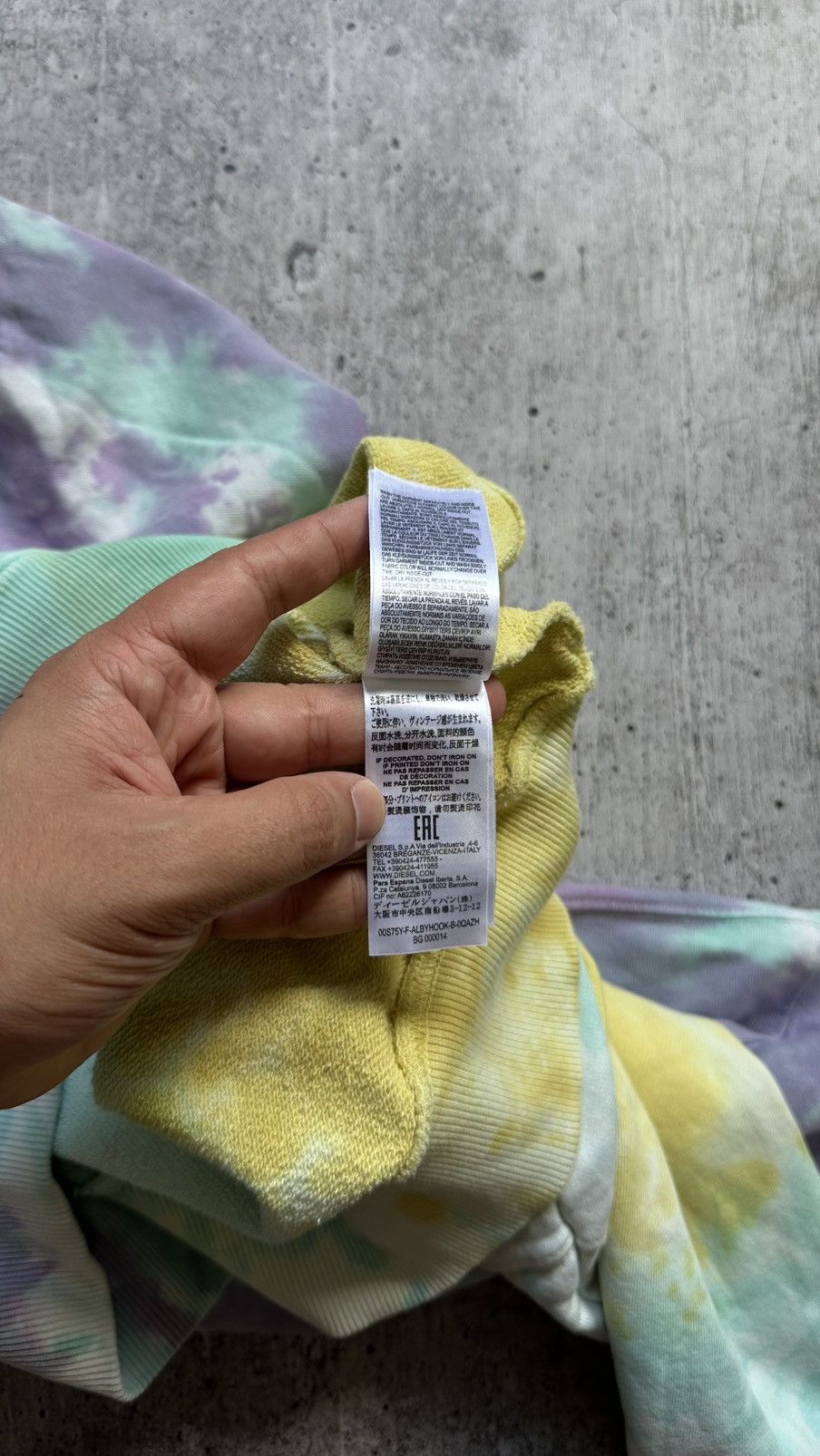 Diesel DIESEL HOOK TIE-DYE OVERSIZED HOODIE Size XS / US 0-2 / IT 36-38 - 17 Thumbnail