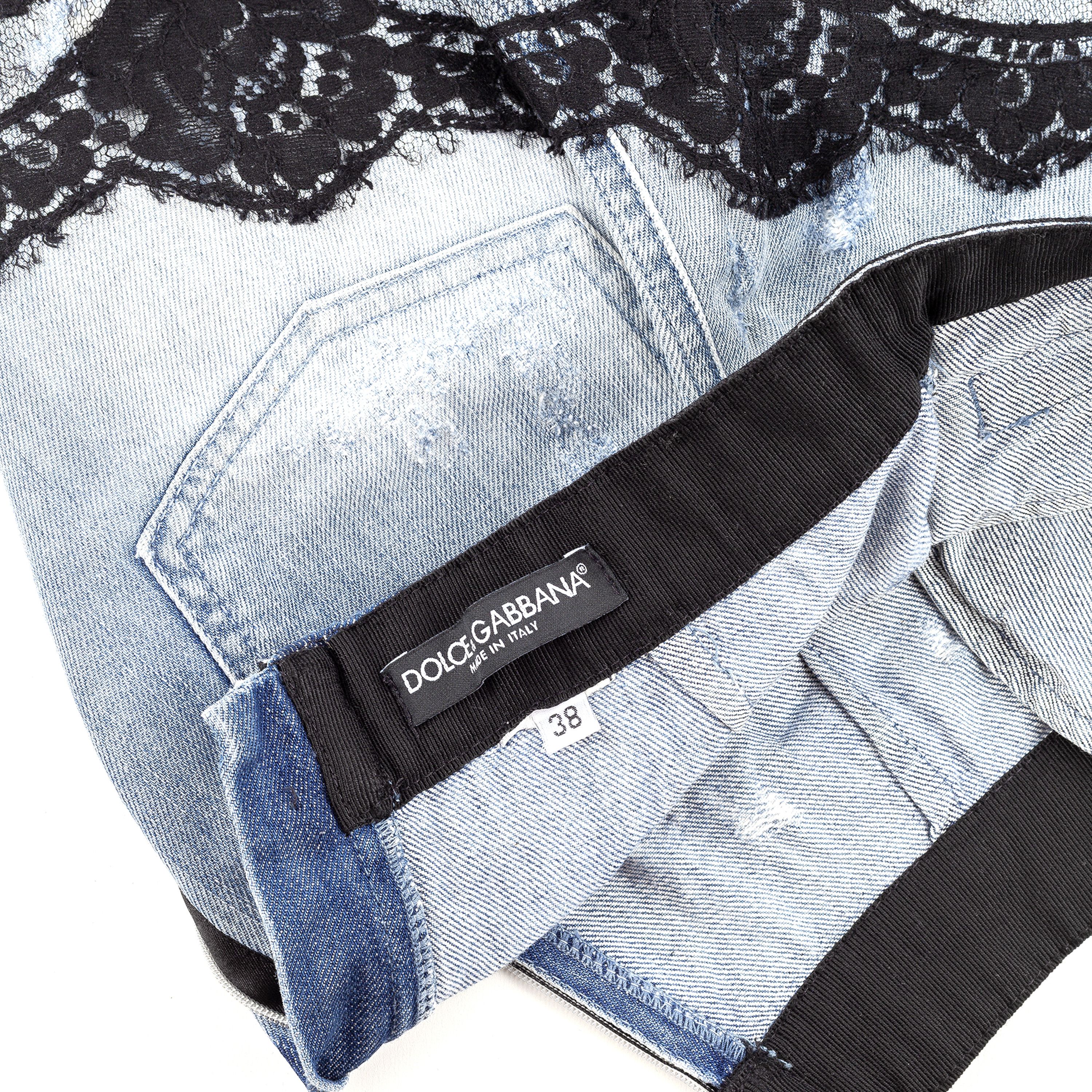 Dolce & Gabbana Dolce & Gabbana Vintage Midi Light Denim Skirt (XS) Size 25" / US 0 / IT 36 - 4 Thumbnail