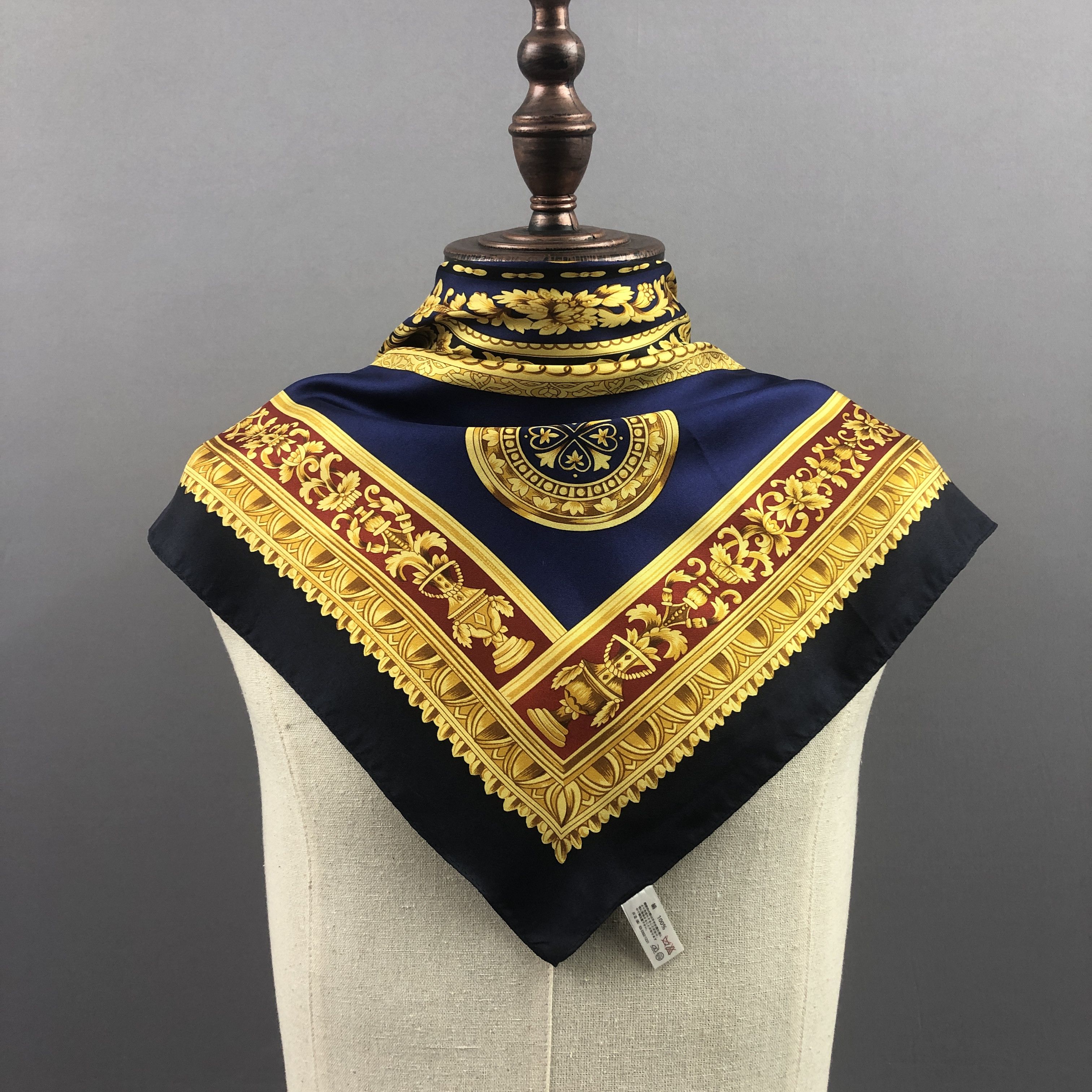 Japanese Brand Vintage Marcogalo SILK Scarf Twill Stole Wraps Scarves Size ONE SIZE - 2 Thumbnail