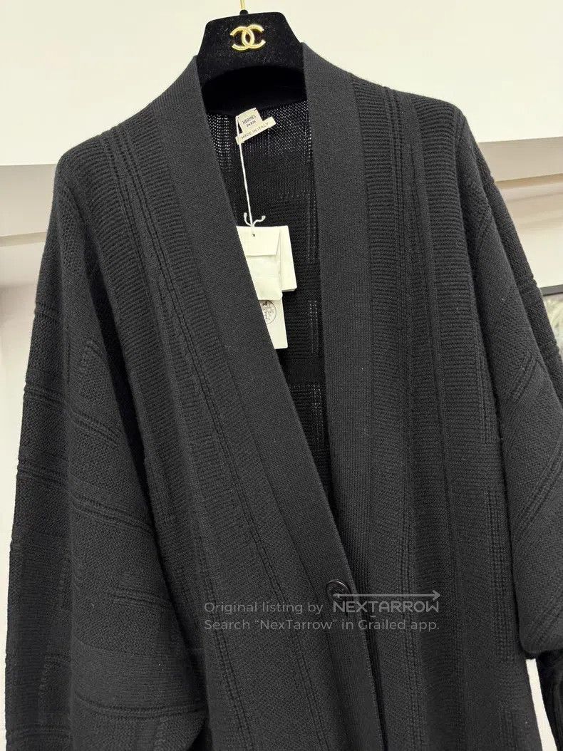Hermes Hermes Black textured long cashmere knit cardigan Size XXS / US 00 / IT 34 - 2 Thumbnail